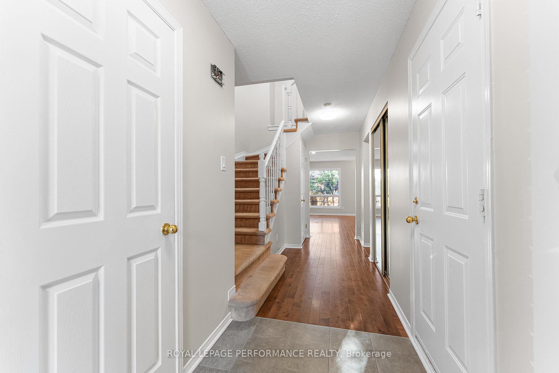 Photo 5 of 81 Furlong Crescent, Ottawa, Kanata - Bridlewood — HOMEH