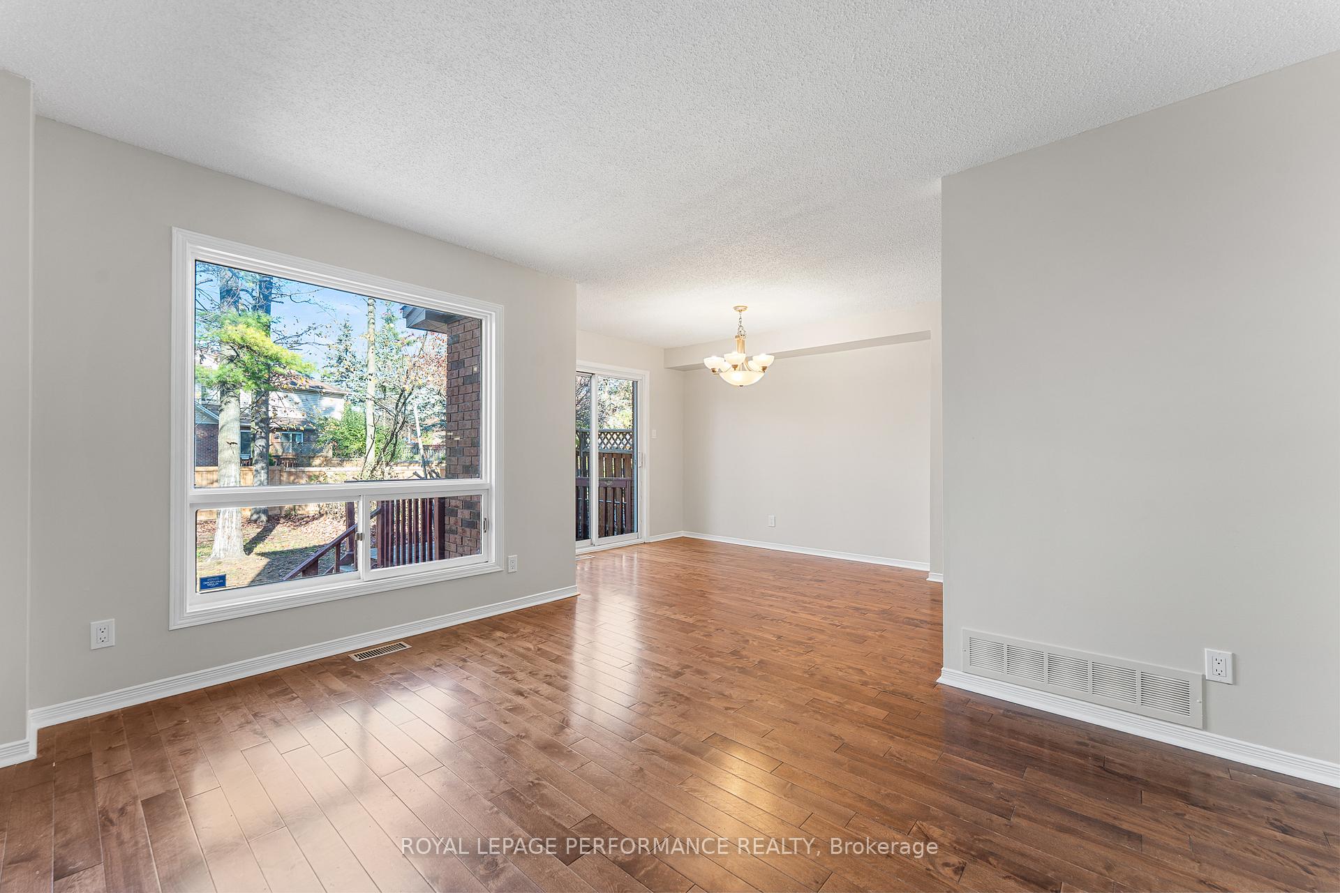 Photo 8 of 81 Furlong Crescent, Ottawa, Kanata - Bridlewood — HOMEH