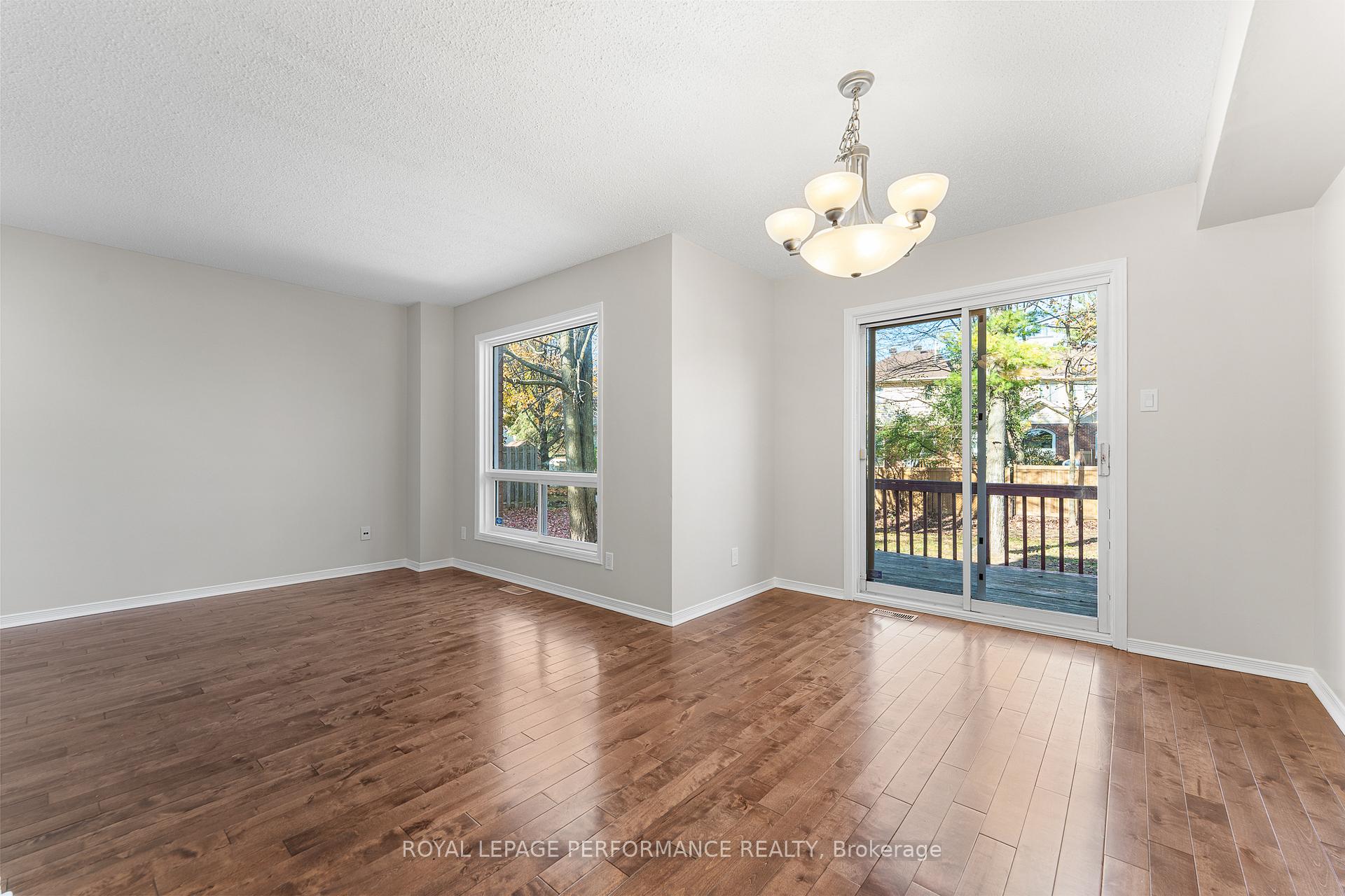Photo 10 of 81 Furlong Crescent, Ottawa, Kanata - Bridlewood — HOMEH