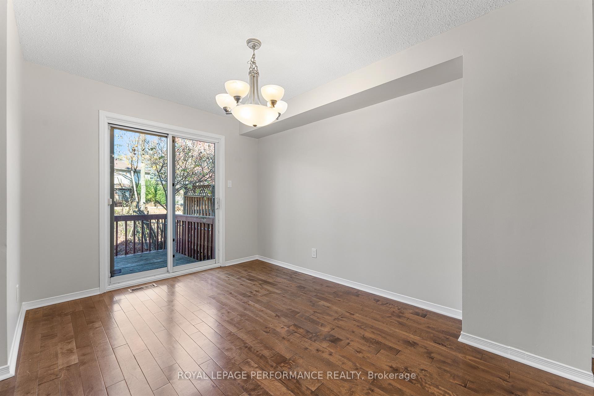 Photo 11 of 81 Furlong Crescent, Ottawa, Kanata - Bridlewood — HOMEH