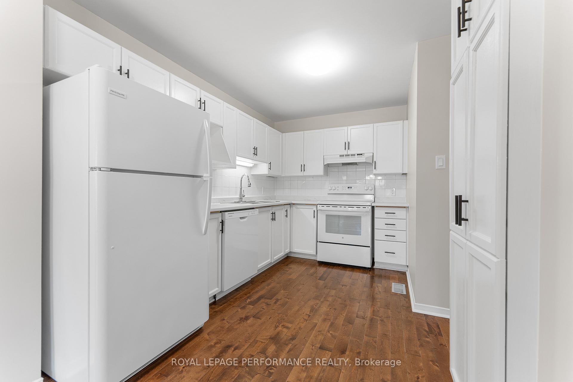 Photo 14 of 81 Furlong Crescent, Ottawa, Kanata - Bridlewood — HOMEH