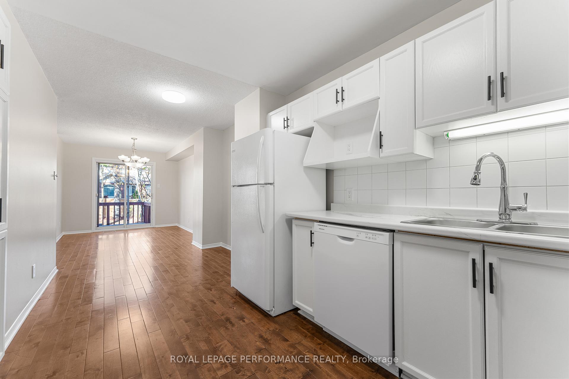 Photo 15 of 81 Furlong Crescent, Ottawa, Kanata - Bridlewood — HOMEH