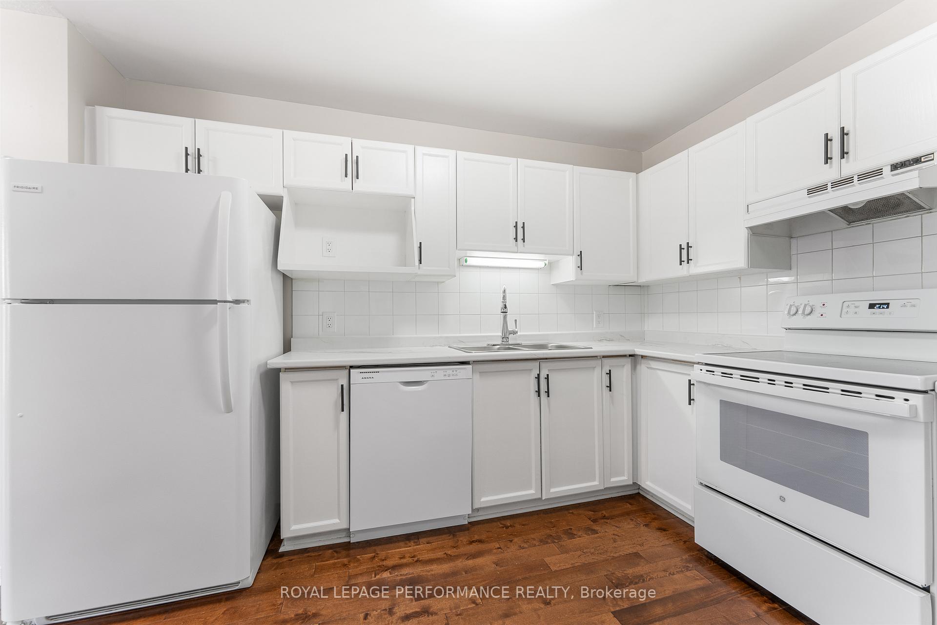 Photo 17 of 81 Furlong Crescent, Ottawa, Kanata - Bridlewood — HOMEH