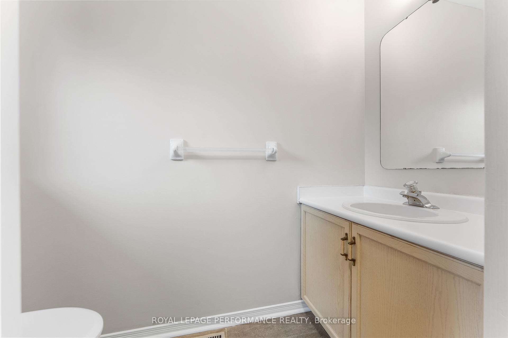 Photo 19 of 81 Furlong Crescent, Ottawa, Kanata - Bridlewood — HOMEH