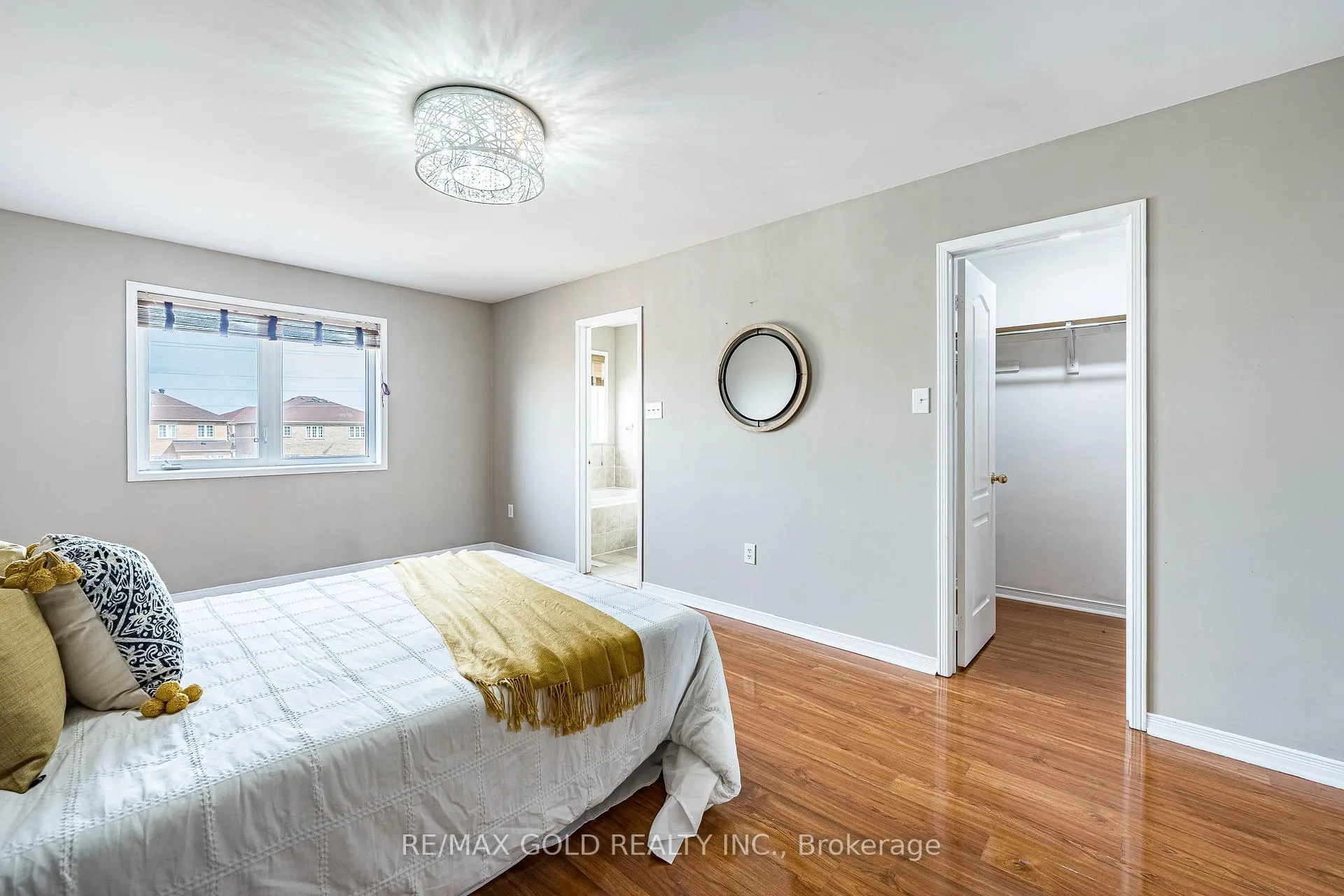 Photo 27 of 79 Roundstone Drive, Brampton, Credit Valley — HOMEH