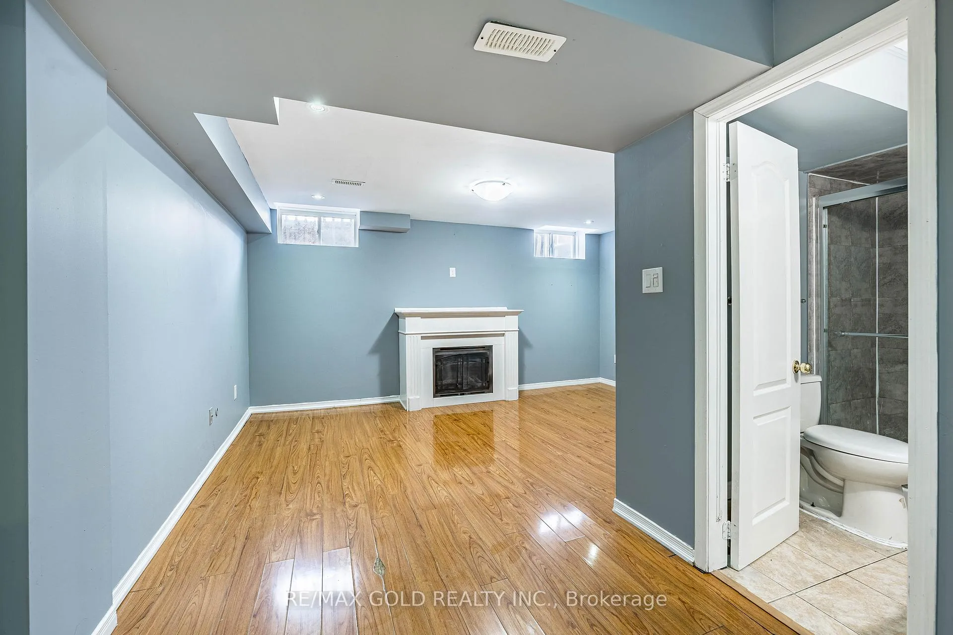 Photo 42 of 79 Roundstone Drive, Brampton, Credit Valley — HOMEH