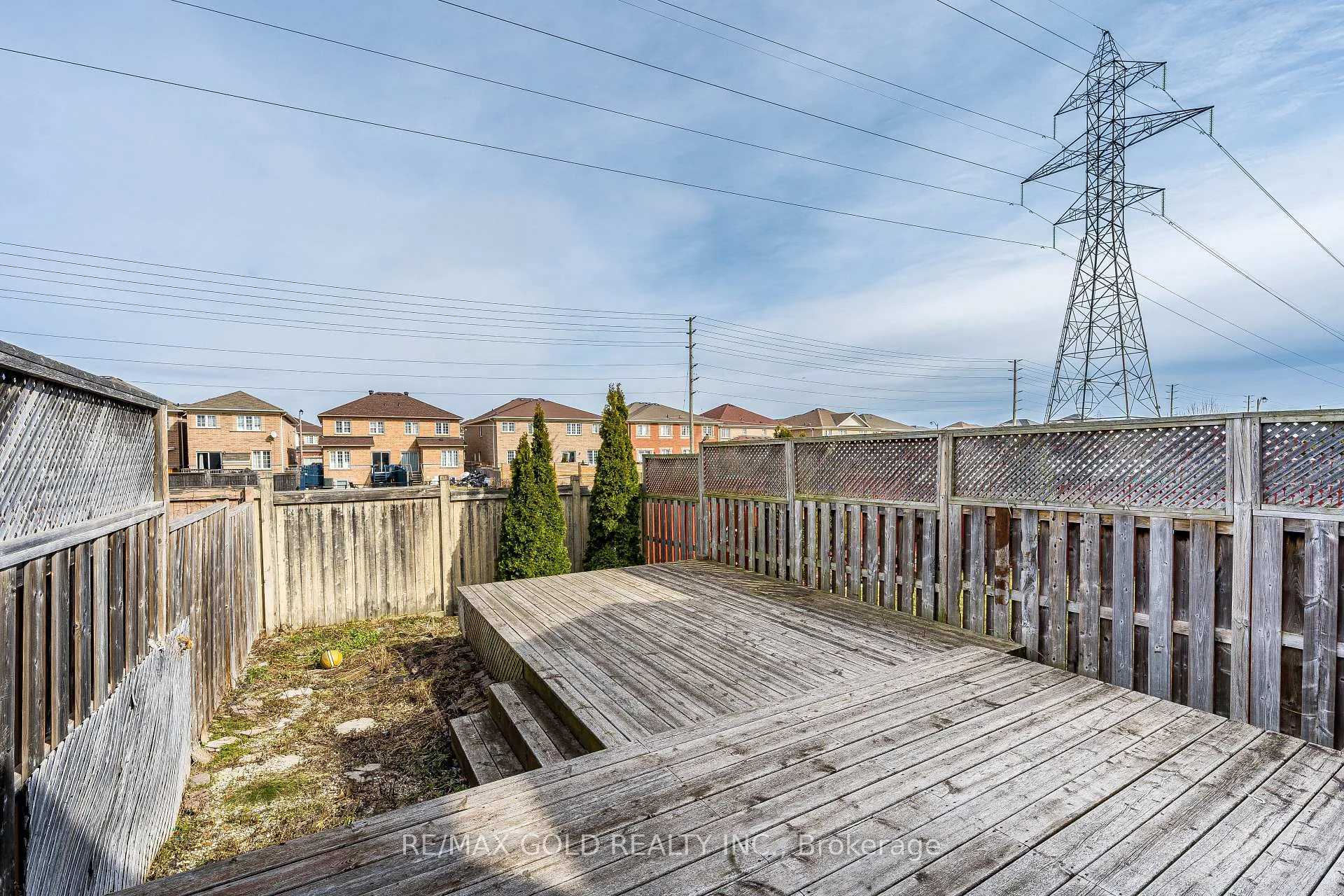 Photo 48 of 79 Roundstone Drive, Brampton, Credit Valley — HOMEH