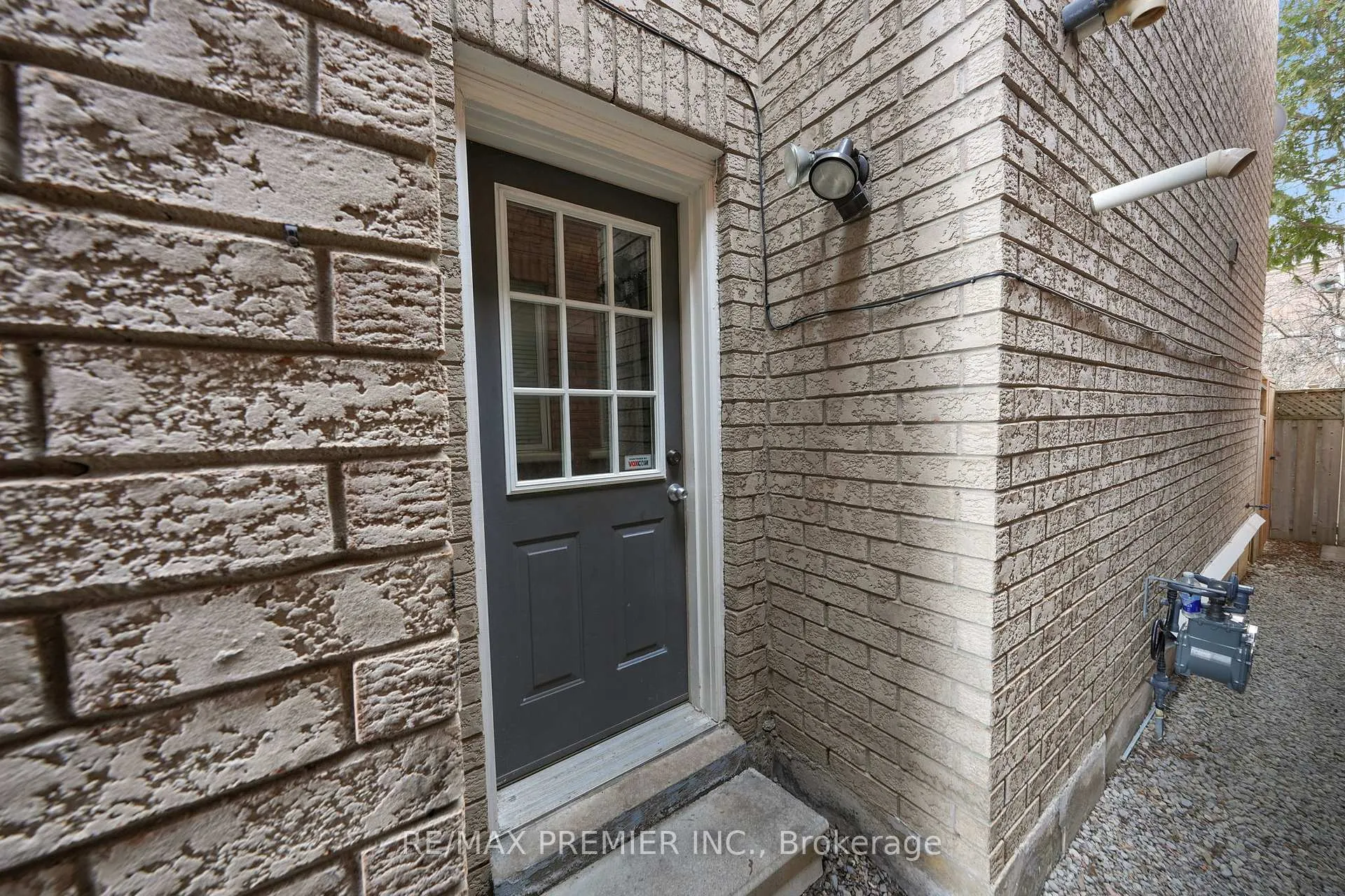 Photo 14 of 12 Yellowood Circle, Vaughan, Patterson — HOMEH