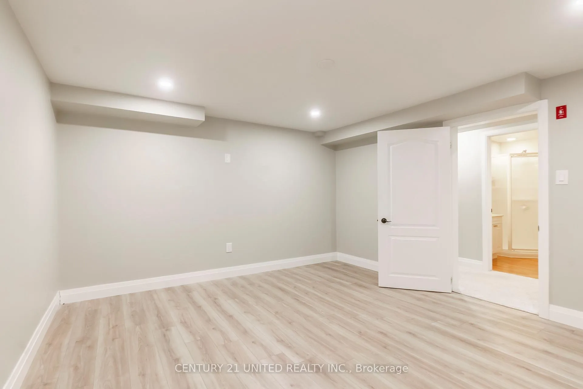 Photo 38 of 2112 Lorraine Drive, Peterborough, Northcrest Ward 5 — HOMEH