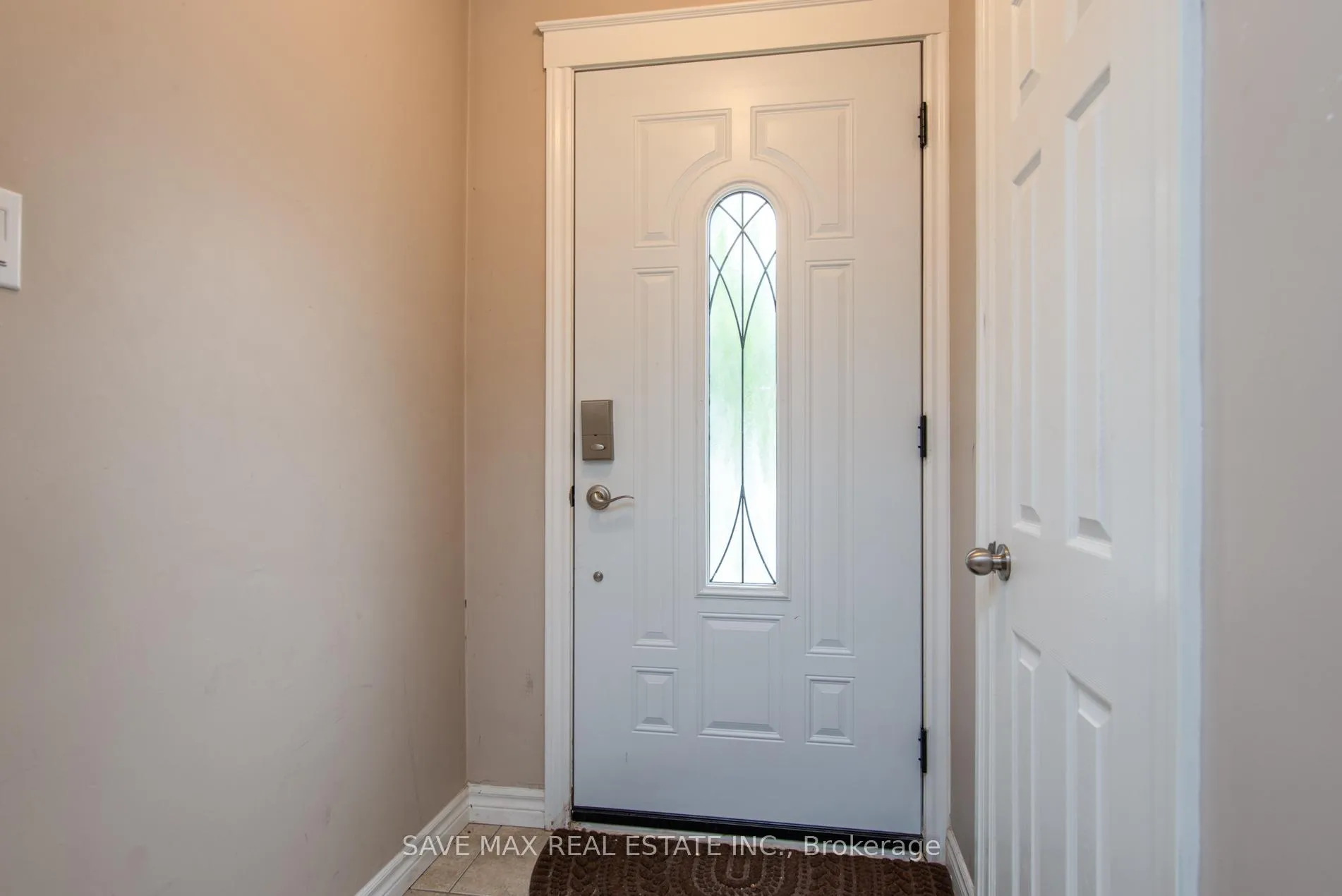Photo 4 of 467 Stirling Avenue S, Kitchener — HOMEH