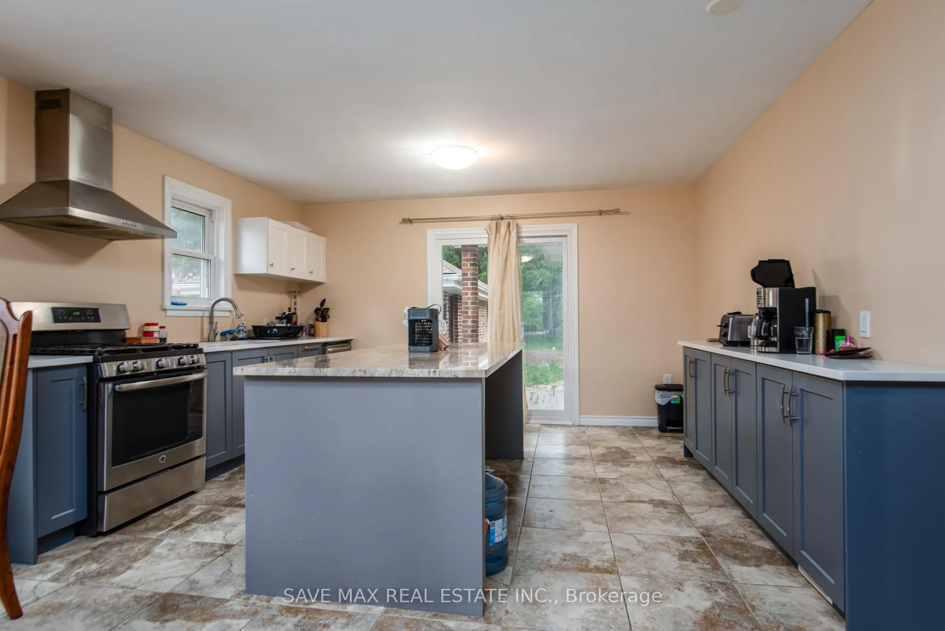 Photo 10 of 467 Stirling Avenue S, Kitchener — HOMEH