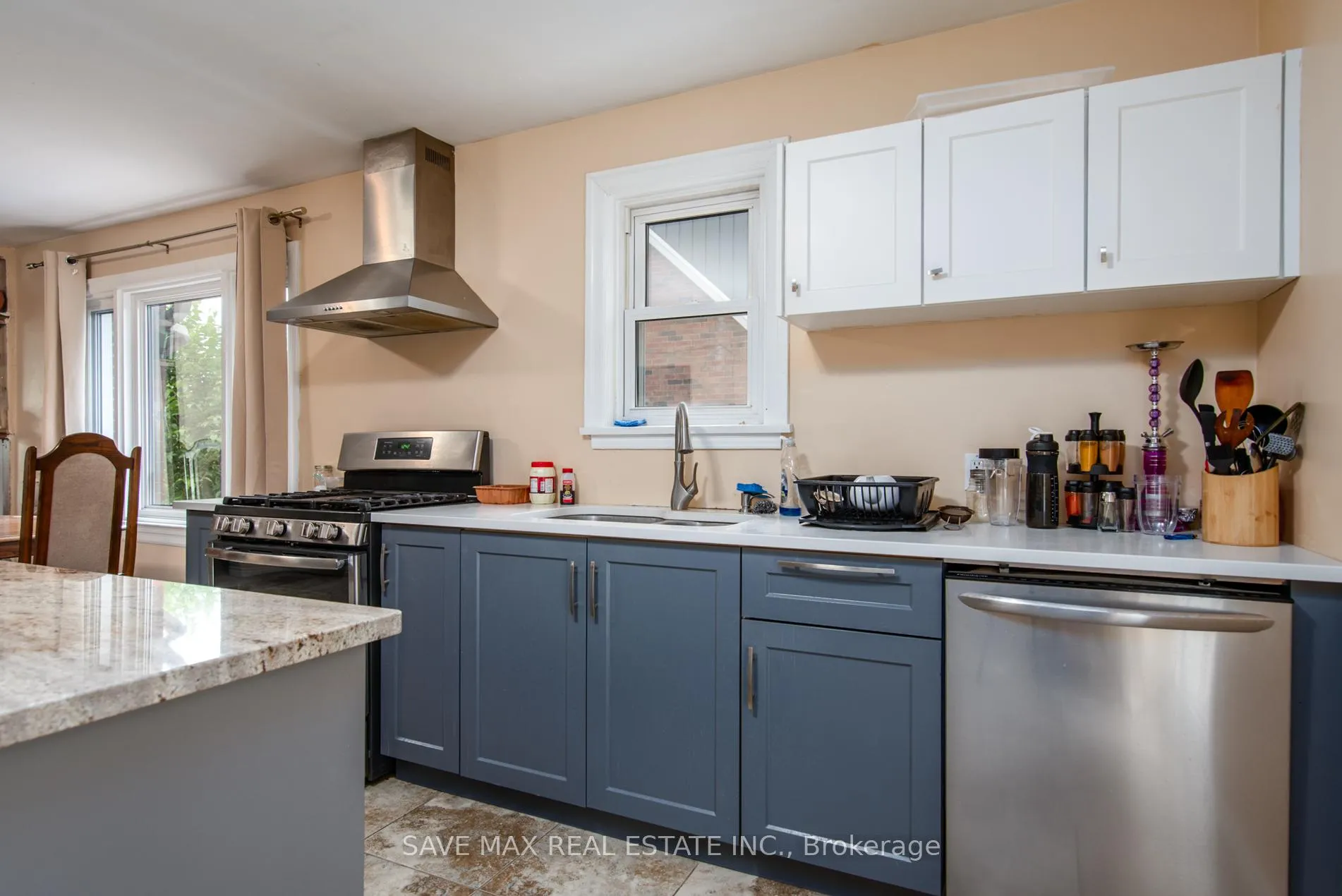 Photo 14 of 467 Stirling Avenue S, Kitchener — HOMEH