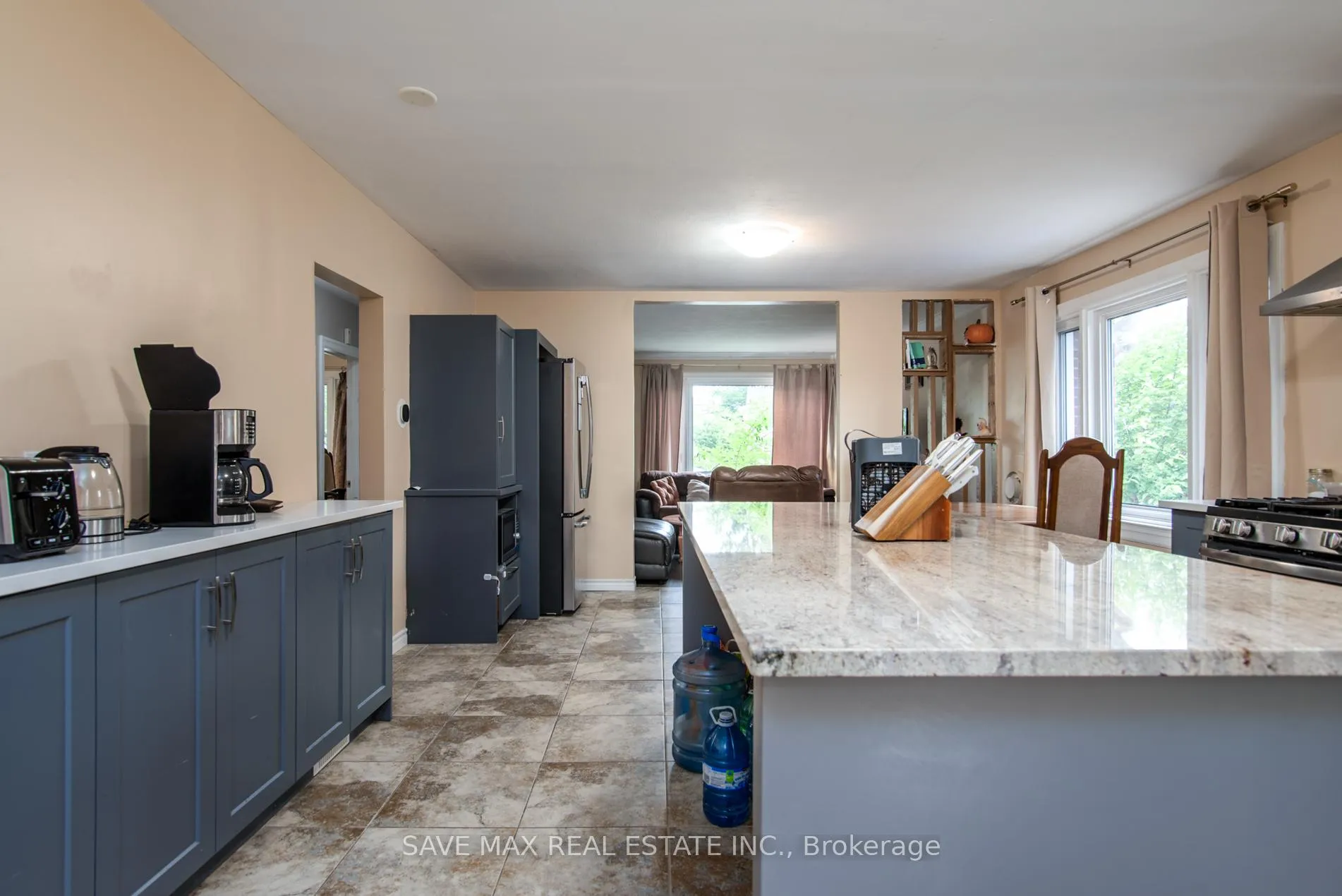 Photo 15 of 467 Stirling Avenue S, Kitchener — HOMEH