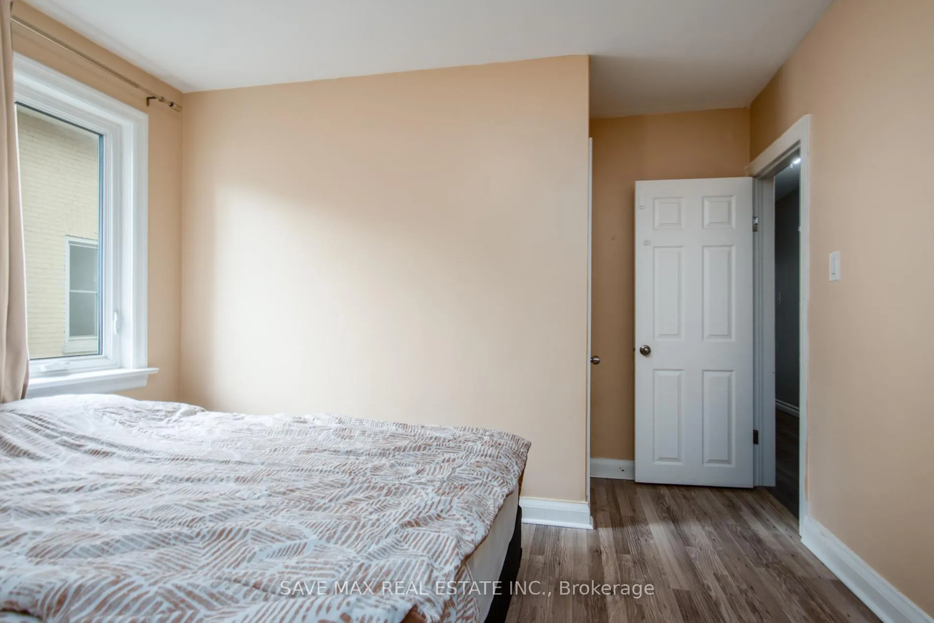 Photo 24 of 467 Stirling Avenue S, Kitchener — HOMEH
