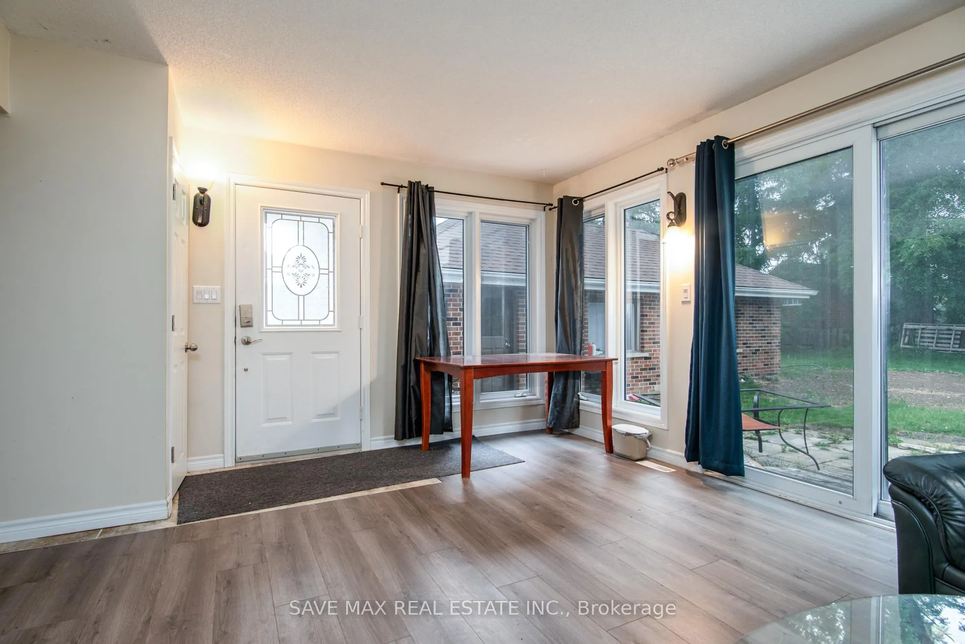 Photo 35 of 467 Stirling Avenue S, Kitchener — HOMEH