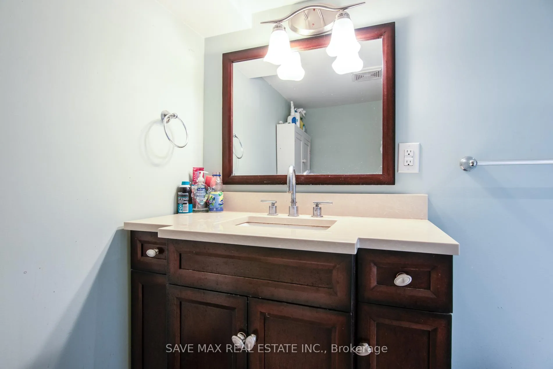 Photo 42 of 467 Stirling Avenue S, Kitchener — HOMEH