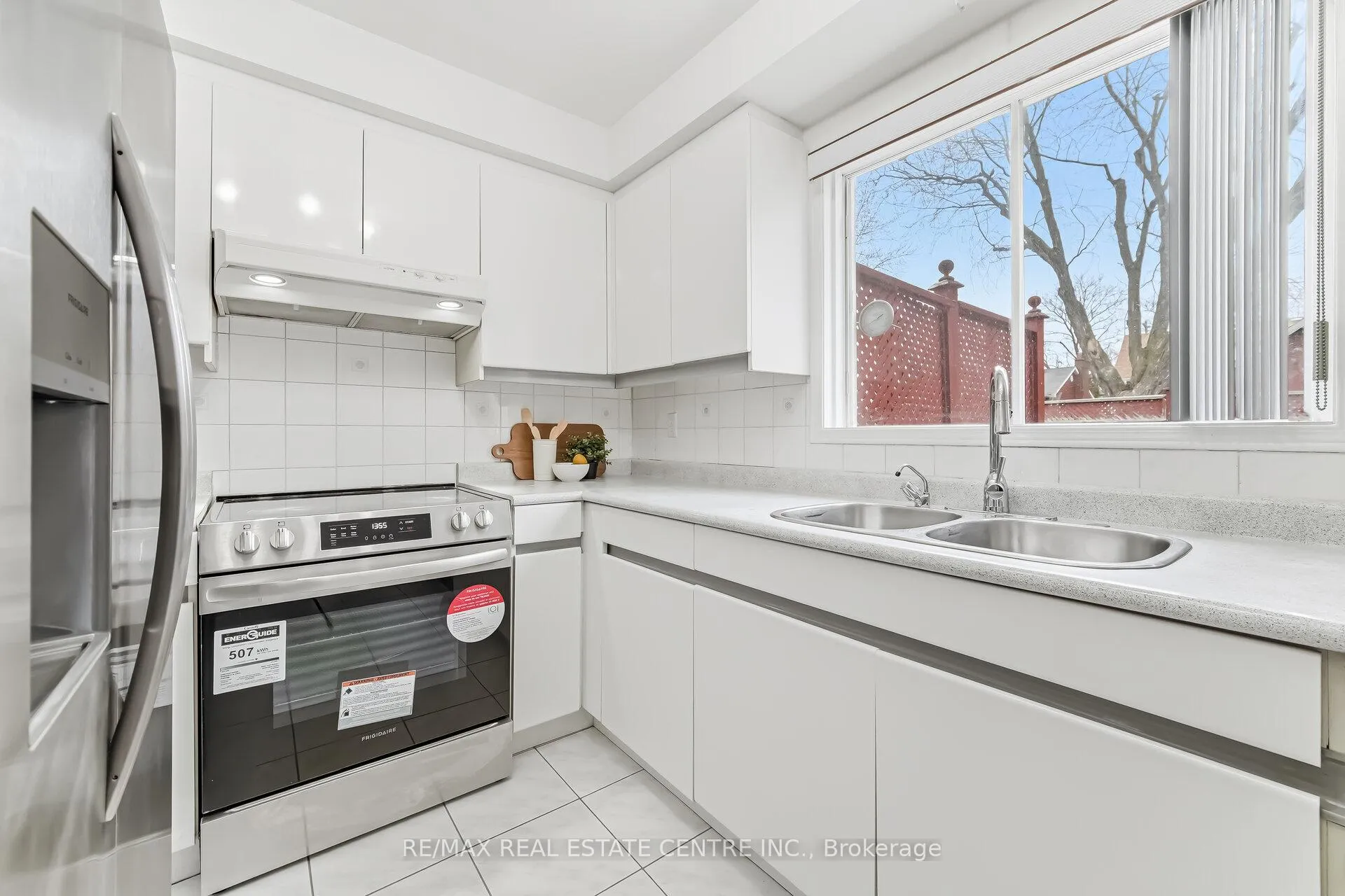Photo 19 of 26 Braemore Road, Brampton, Brampton West — HOMEH