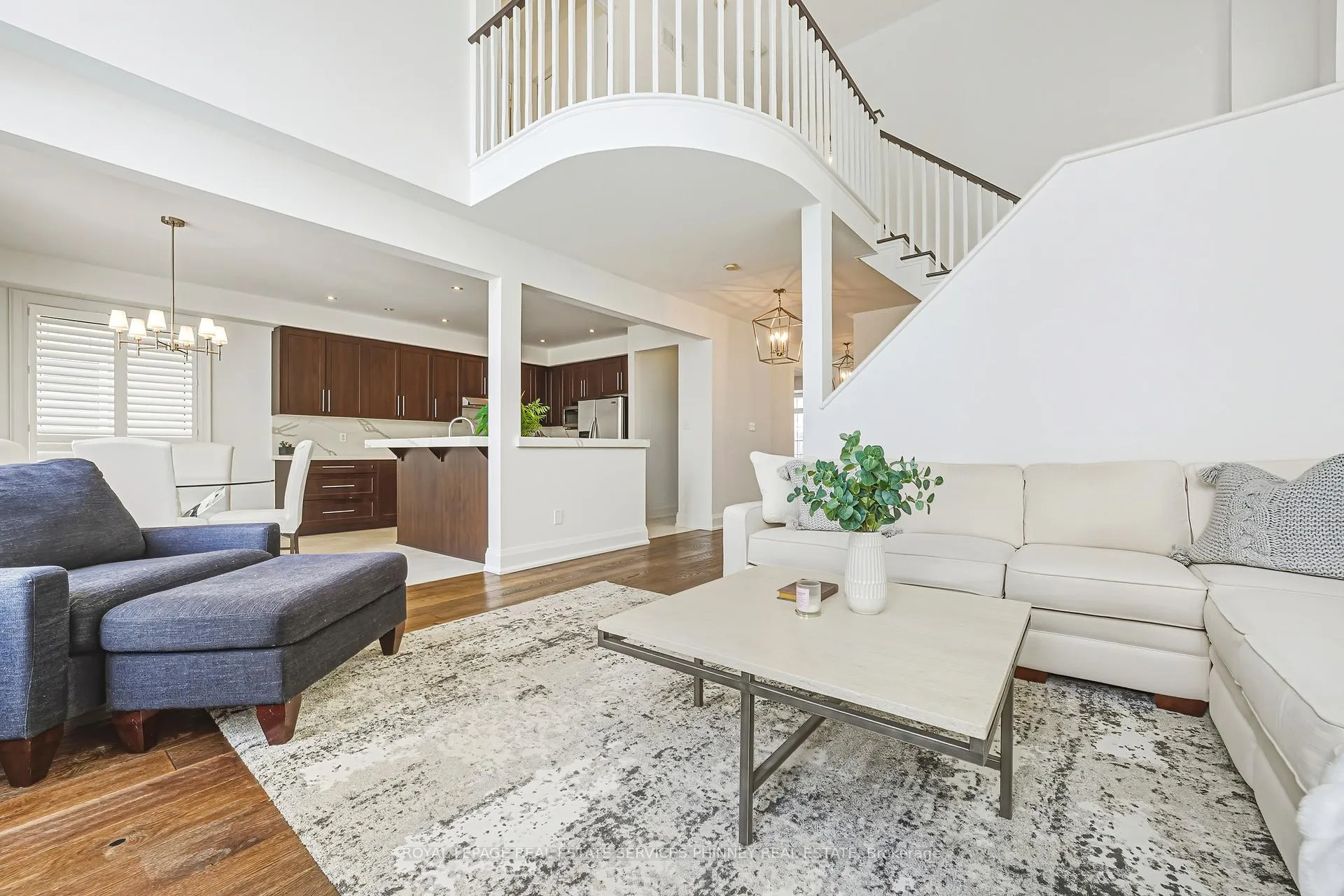 Photo 5 of 958 Irish Moss Road, Mississauga, Meadowvale Village — HOMEH