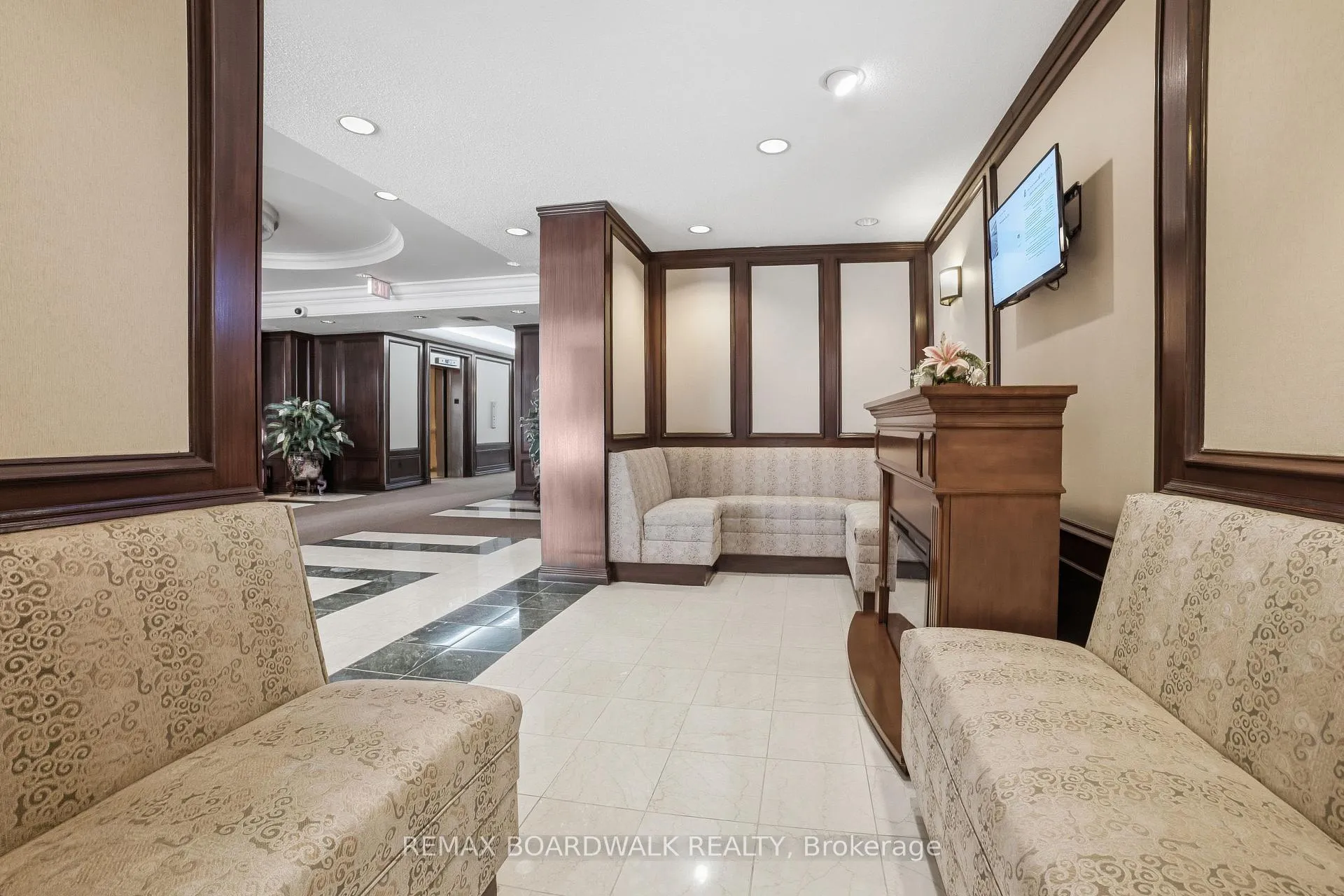 Photo 10 of Unit 1408, 1705 Playfair Drive, Ottawa, Playfair Park — HOMEH