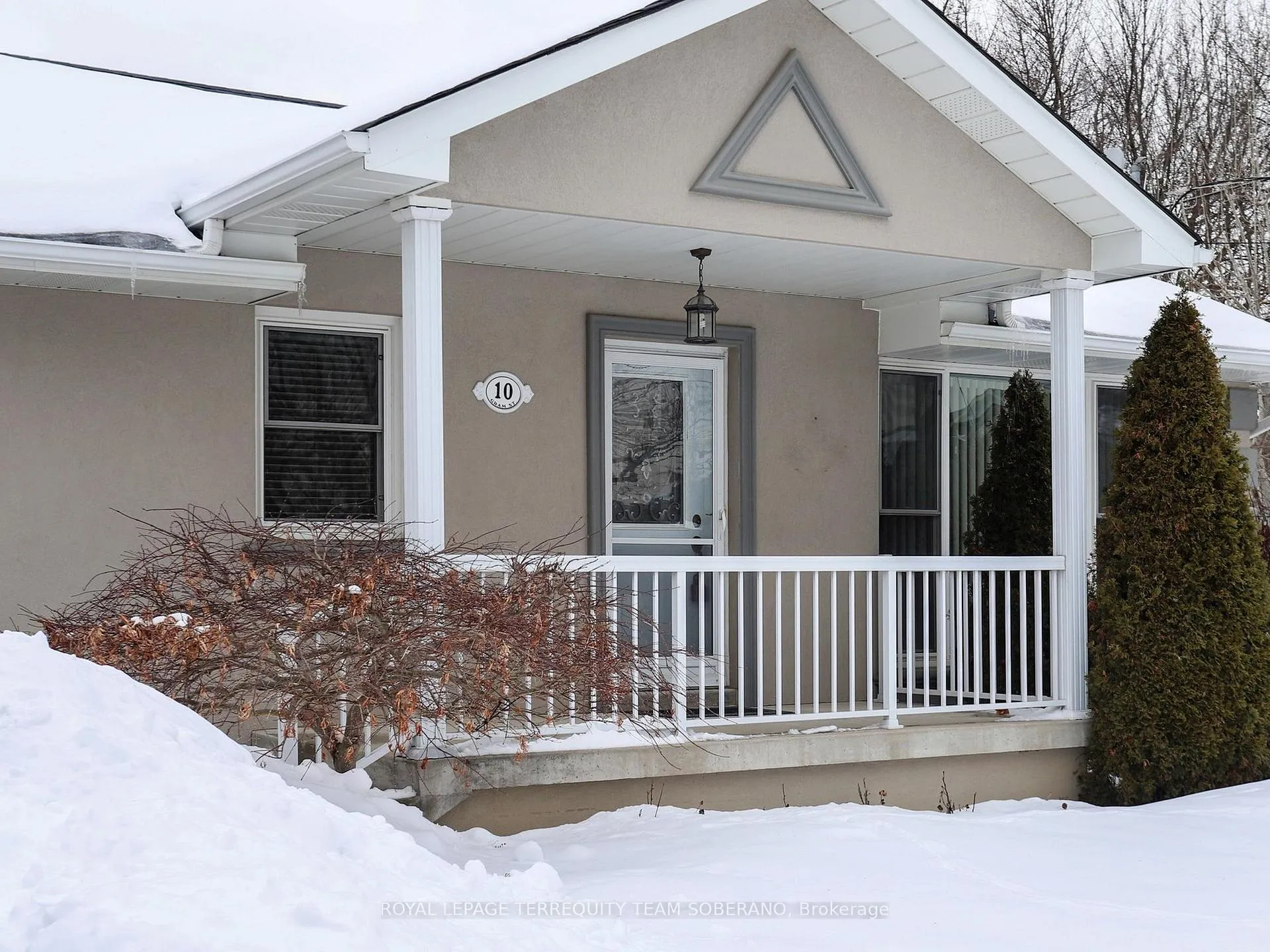 Photo 4 of 10 Gram Street, Vaughan, Maple — HOMEH