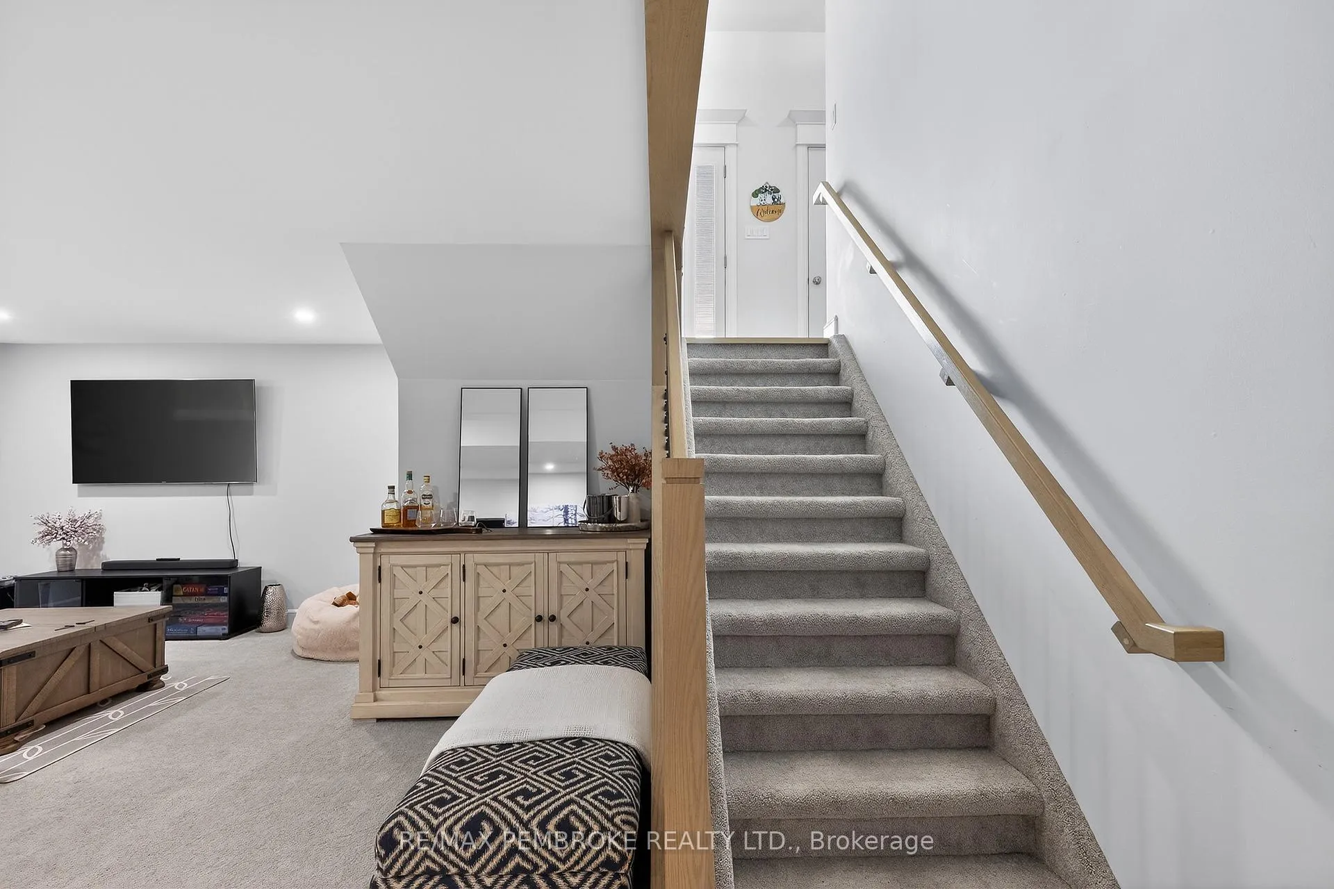 Photo 37 of 43 Liam Street, Petawawa — HOMEH