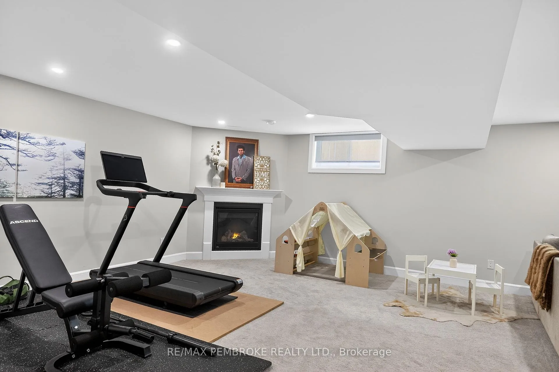 Photo 41 of 43 Liam Street, Petawawa — HOMEH