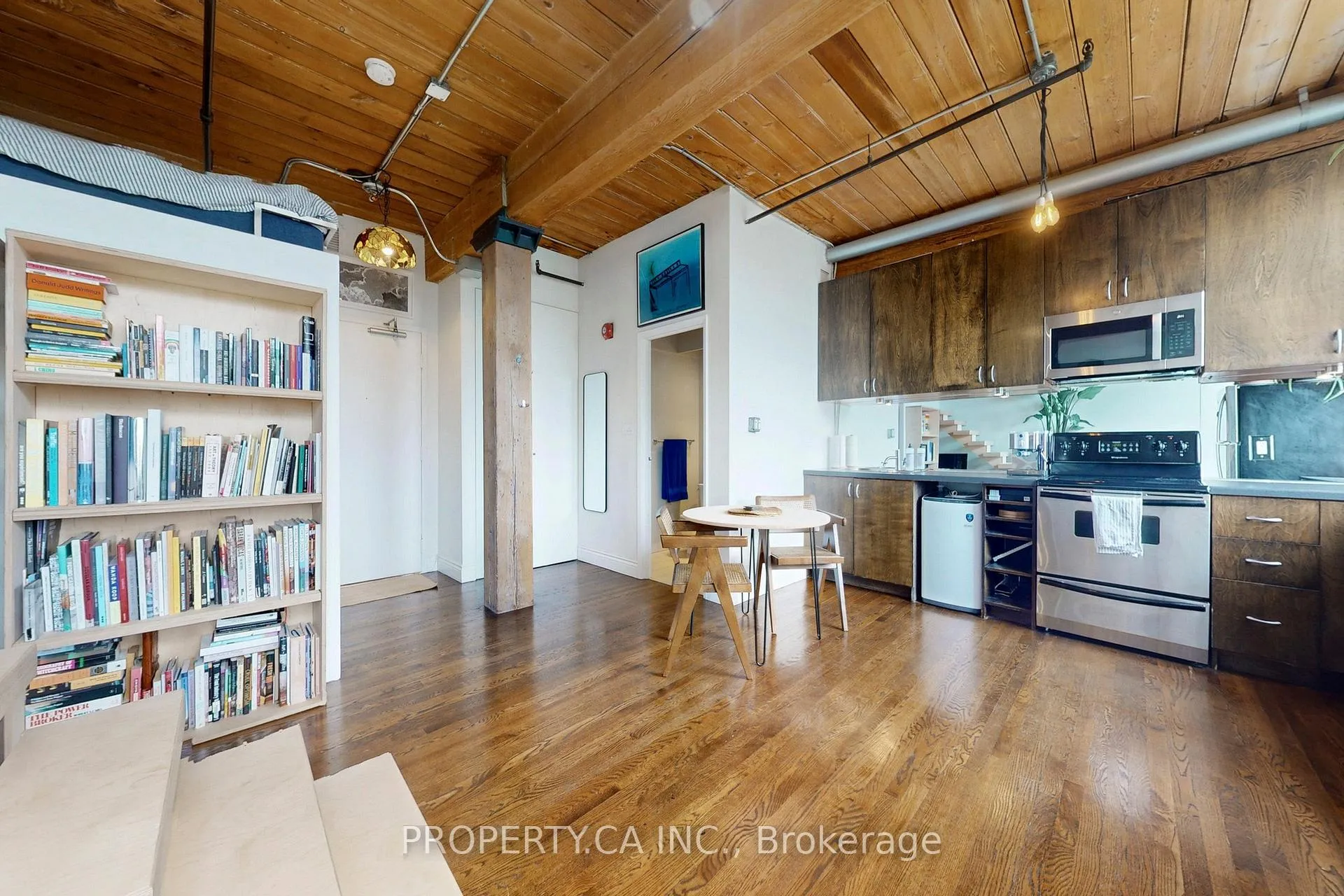 Photo 6 of Unit 210, 24 Noble Street, Toronto, Roncesvalles — HOMEH