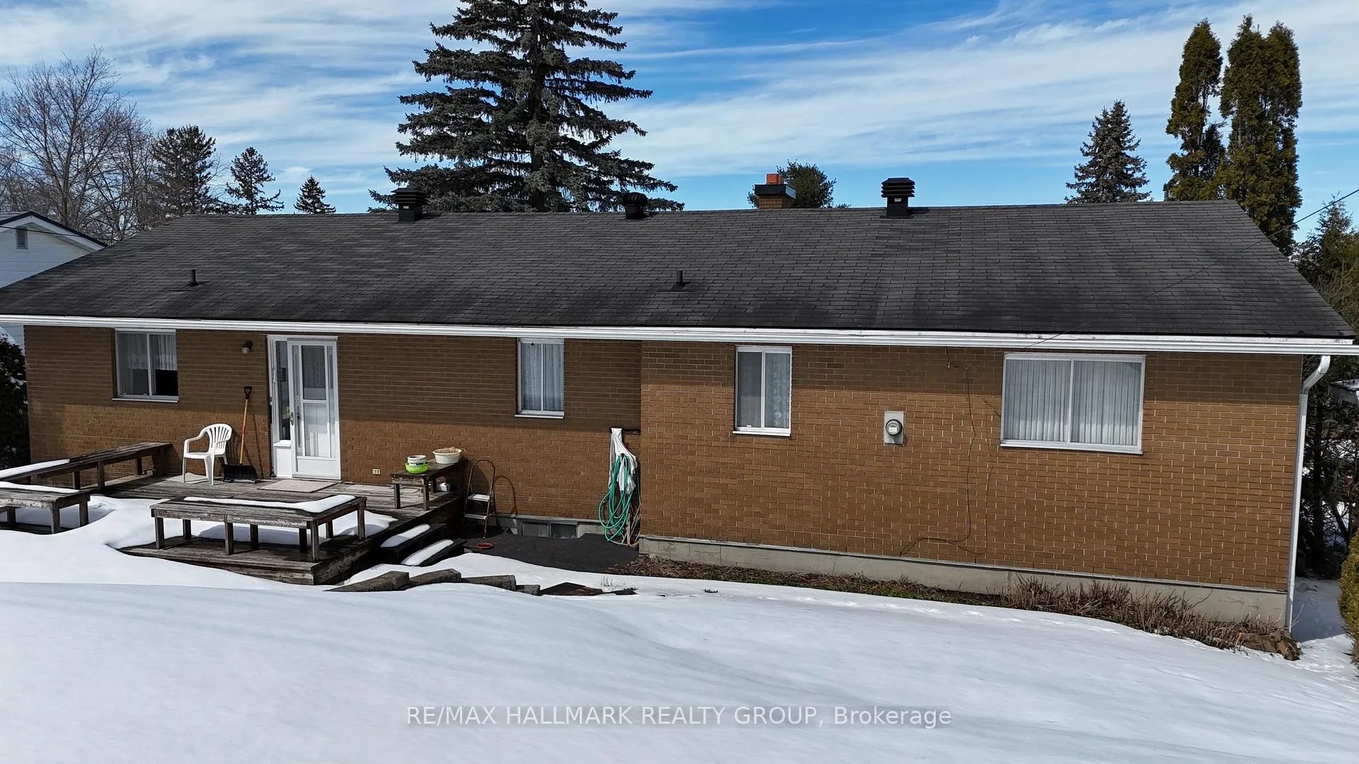 Photo 4 of 44 Foothills Drive, Ottawa, Lynwood Village — HOMEH