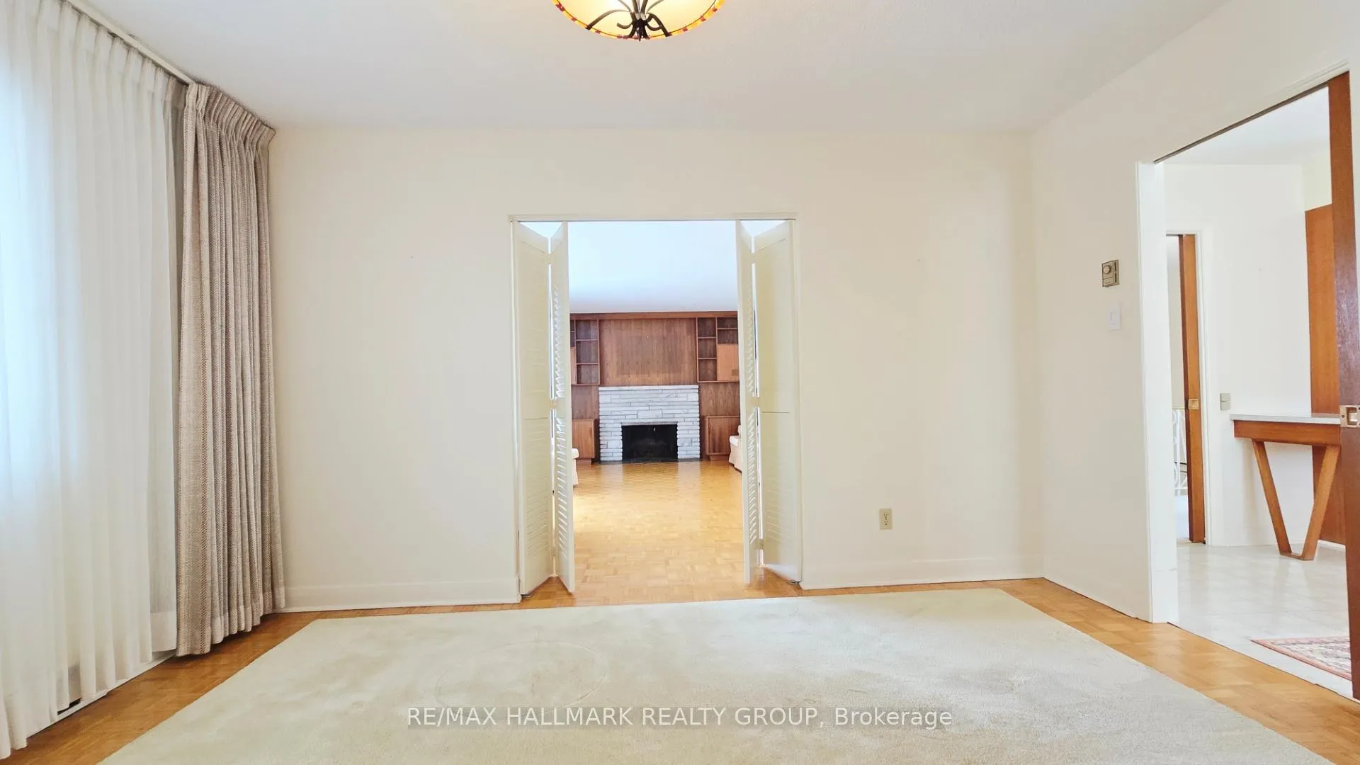 Photo 7 of 44 Foothills Drive, Ottawa, Lynwood Village — HOMEH