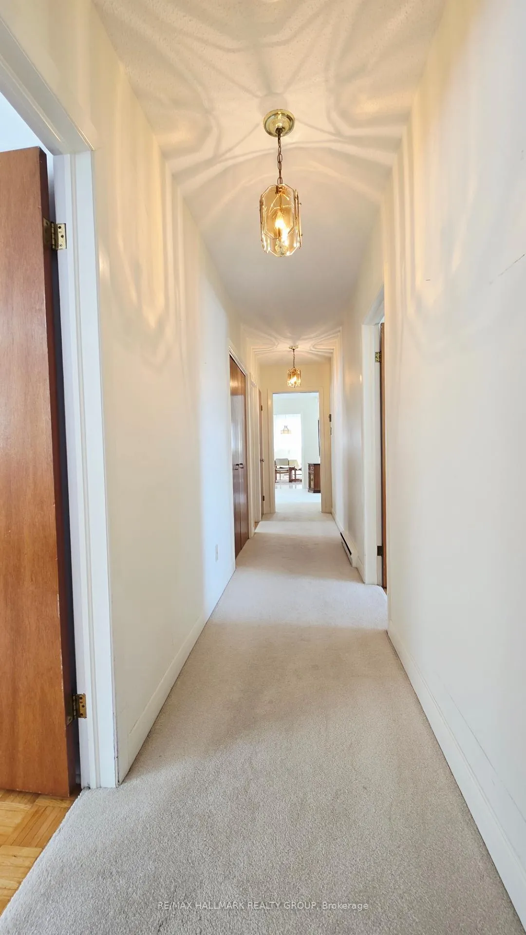 Photo 13 of 44 Foothills Drive, Ottawa, Lynwood Village — HOMEH