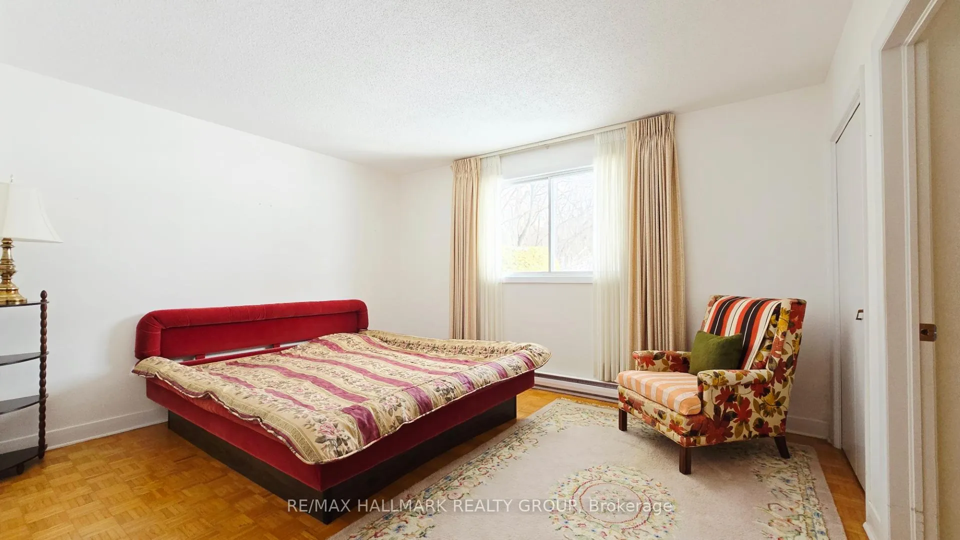 Photo 14 of 44 Foothills Drive, Ottawa, Lynwood Village — HOMEH