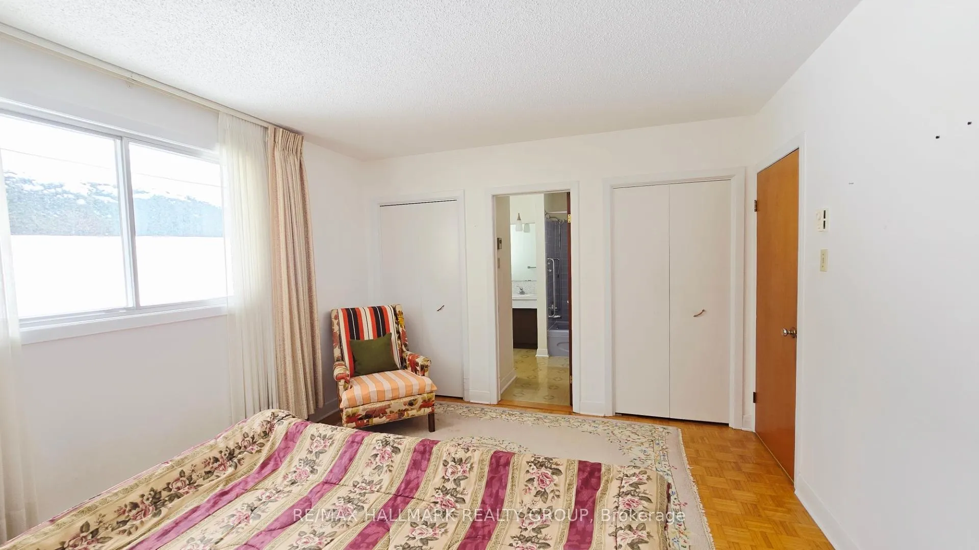 Photo 15 of 44 Foothills Drive, Ottawa, Lynwood Village — HOMEH