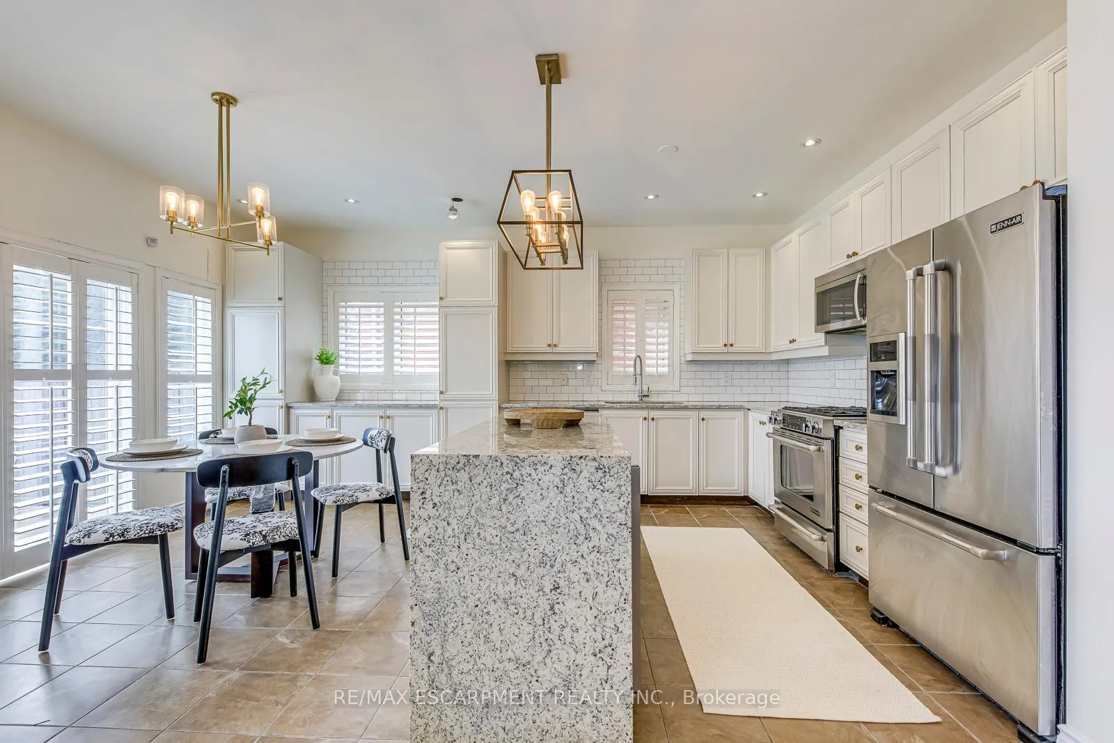 Photo 12 of 4200 Fuller Crescent, Burlington, Alton — HOMEH