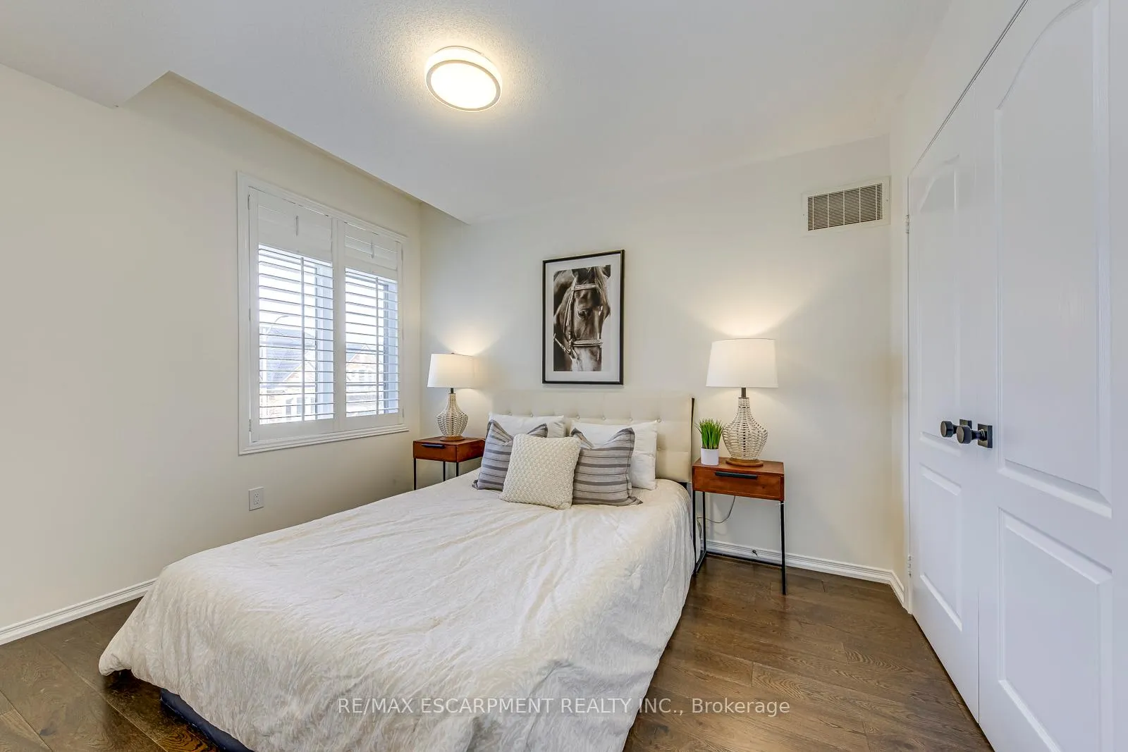 Photo 21 of 4200 Fuller Crescent, Burlington, Alton — HOMEH