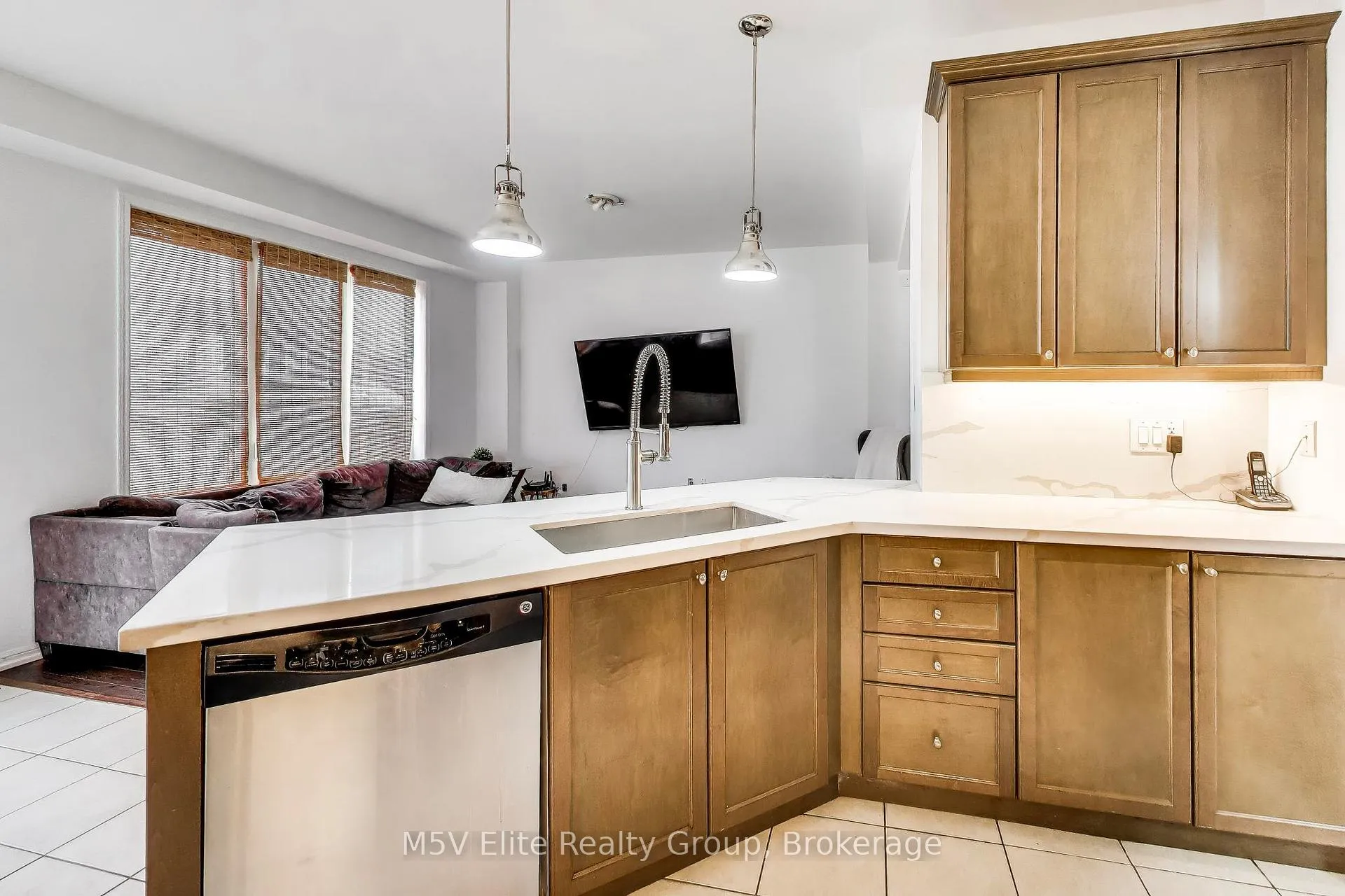 Photo 16 of 57 Agricola Road, Brampton, Northwest Brampton — HOMEH