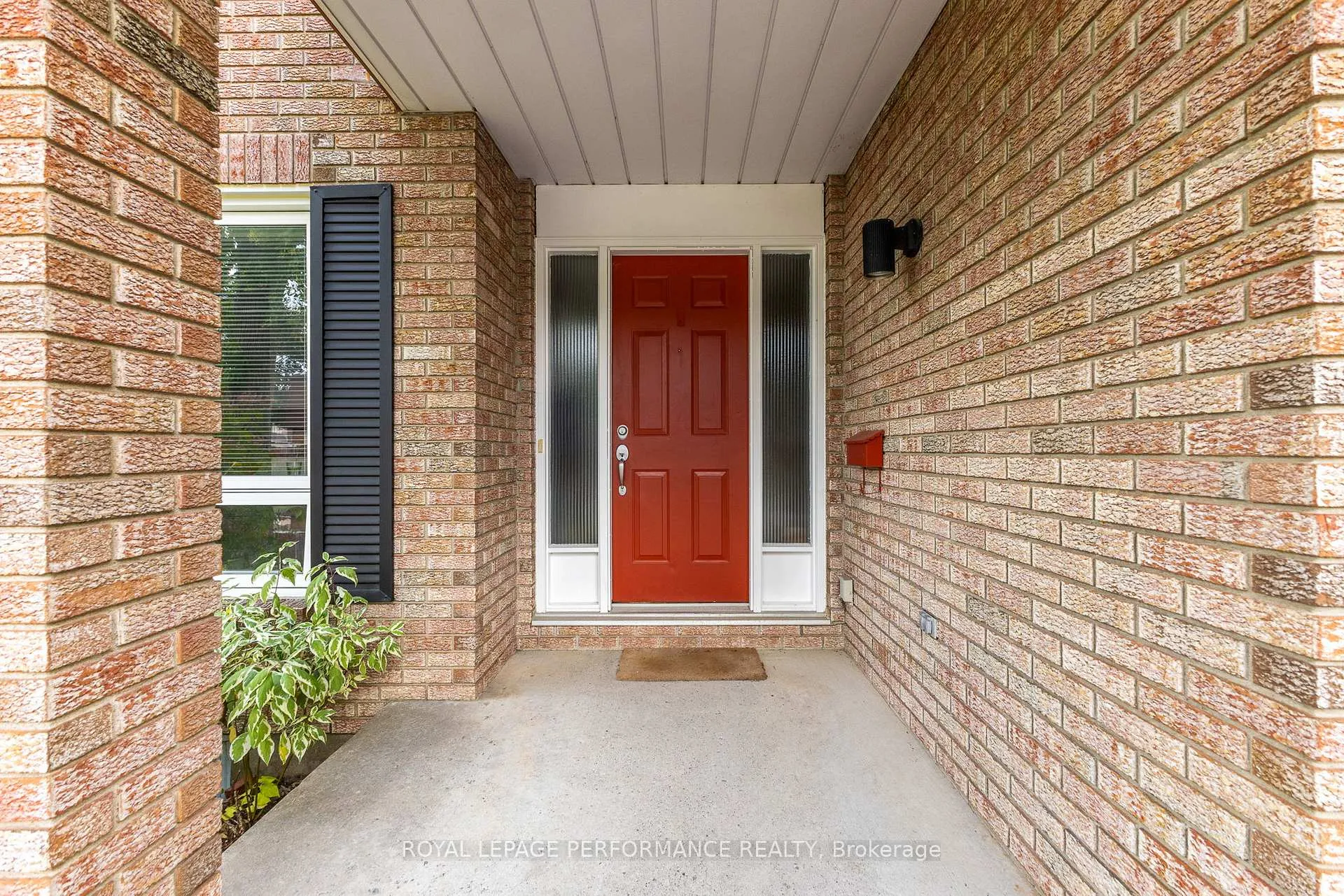 Photo 3 of 1089 St Emmanuel Terrace, Ottawa, Convent Glen North — HOMEH
