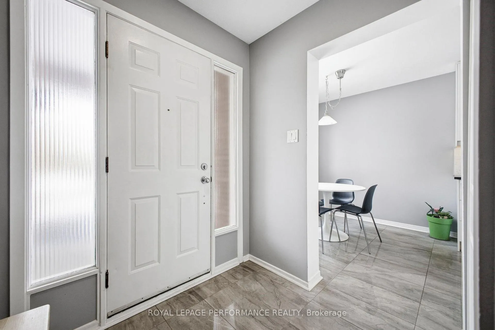 Photo 4 of 1089 St Emmanuel Terrace, Ottawa, Convent Glen North — HOMEH
