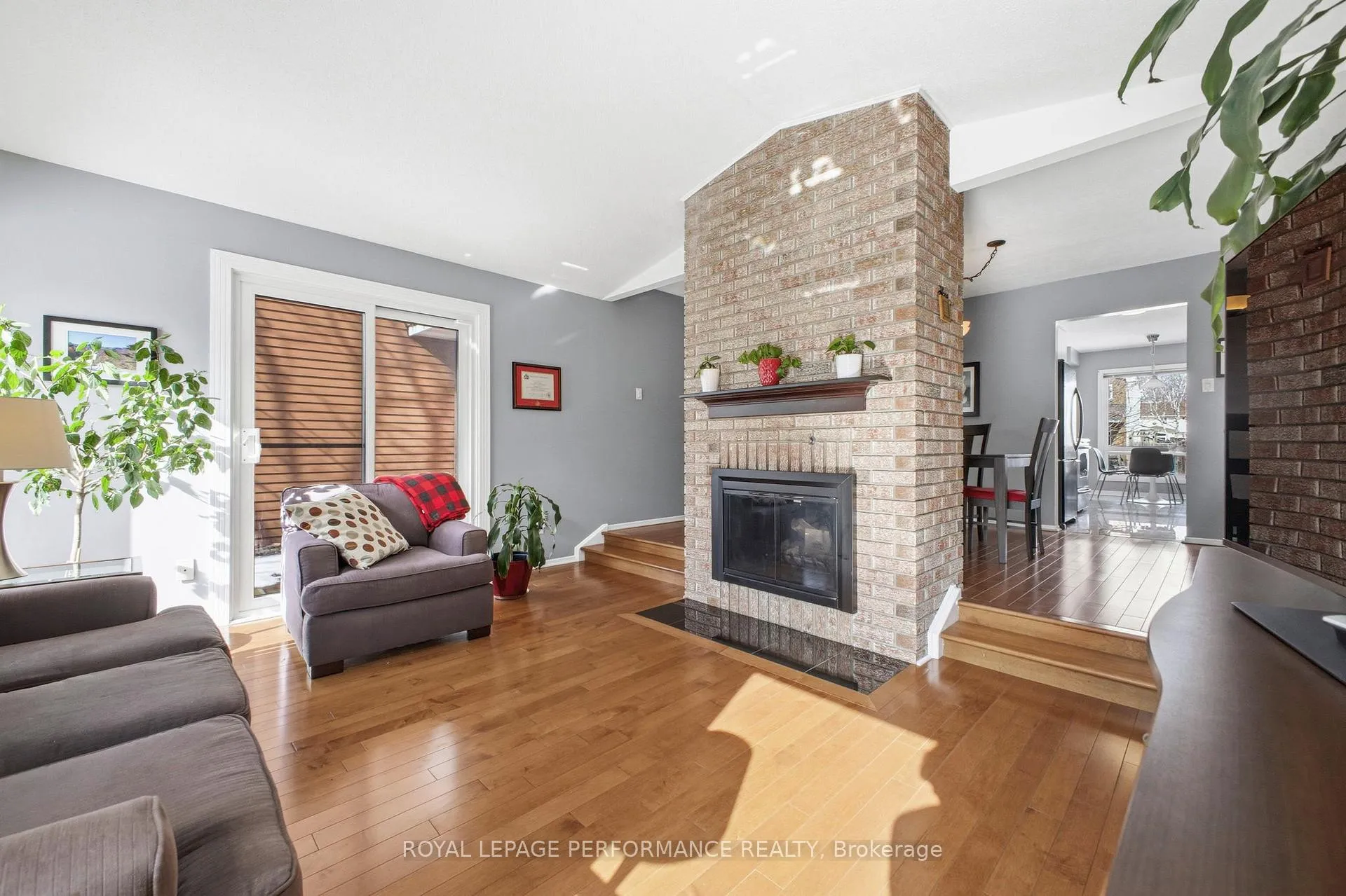 Photo 11 of 1089 St Emmanuel Terrace, Ottawa, Convent Glen North — HOMEH