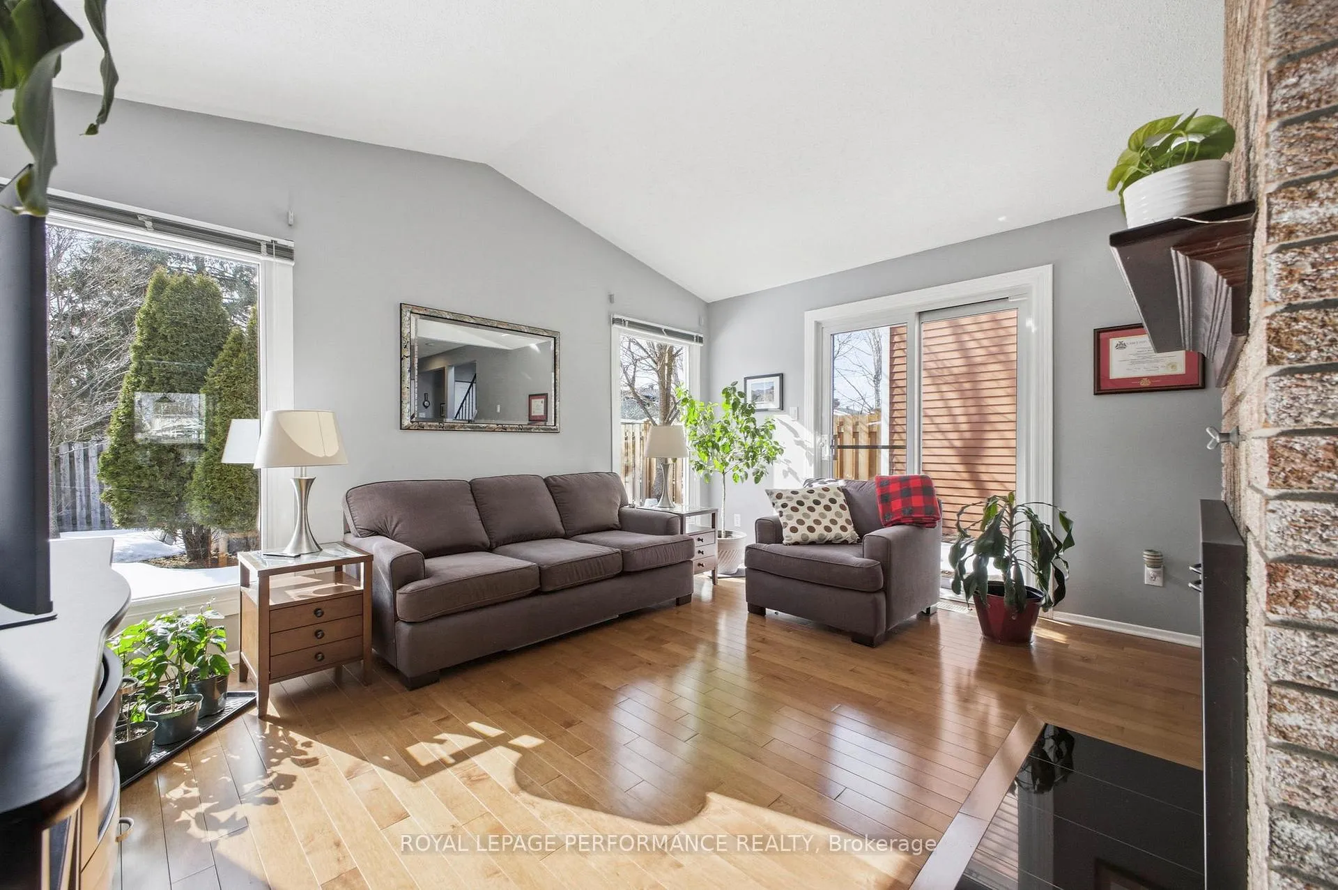 Photo 12 of 1089 St Emmanuel Terrace, Ottawa, Convent Glen North — HOMEH