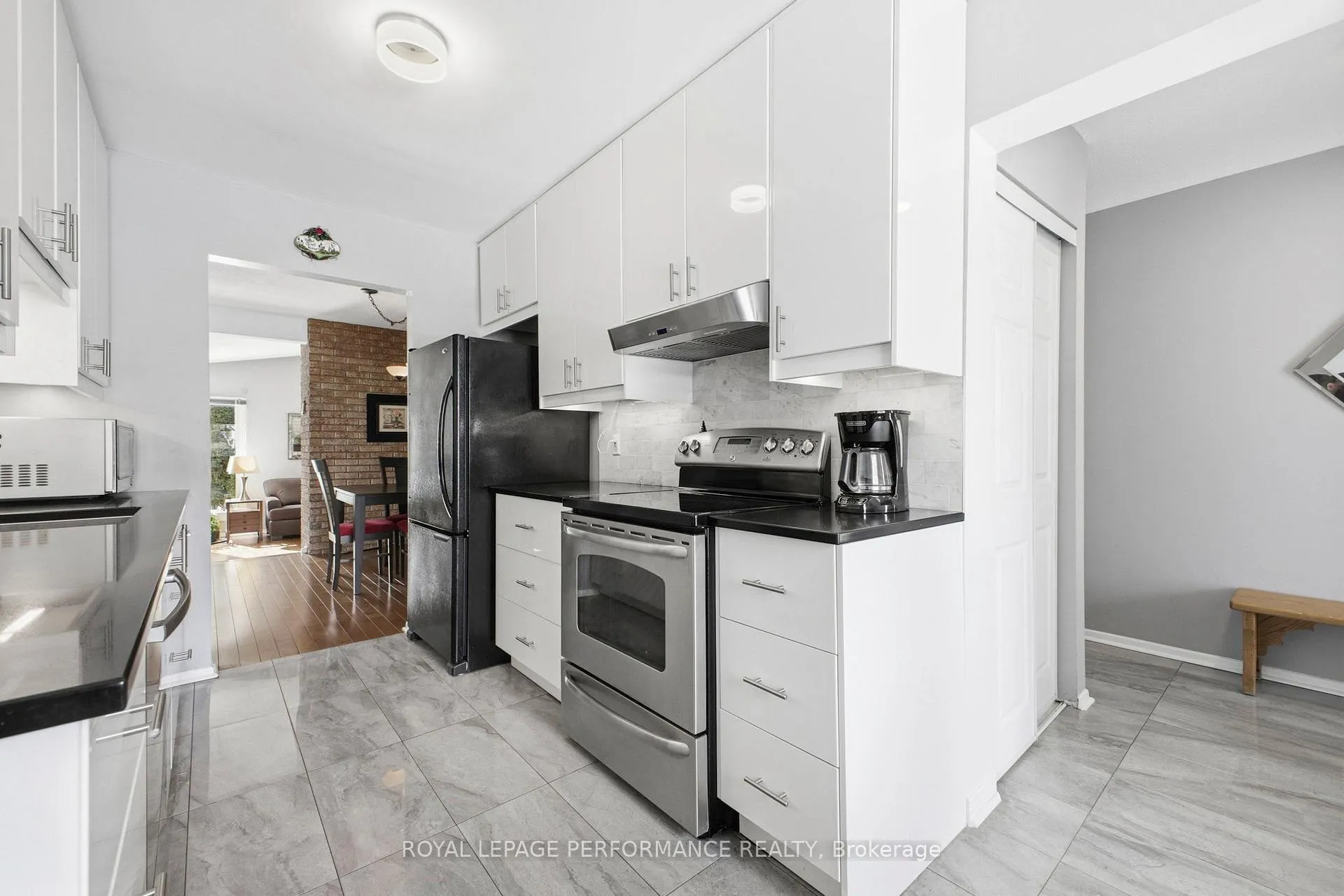 Photo 15 of 1089 St Emmanuel Terrace, Ottawa, Convent Glen North — HOMEH