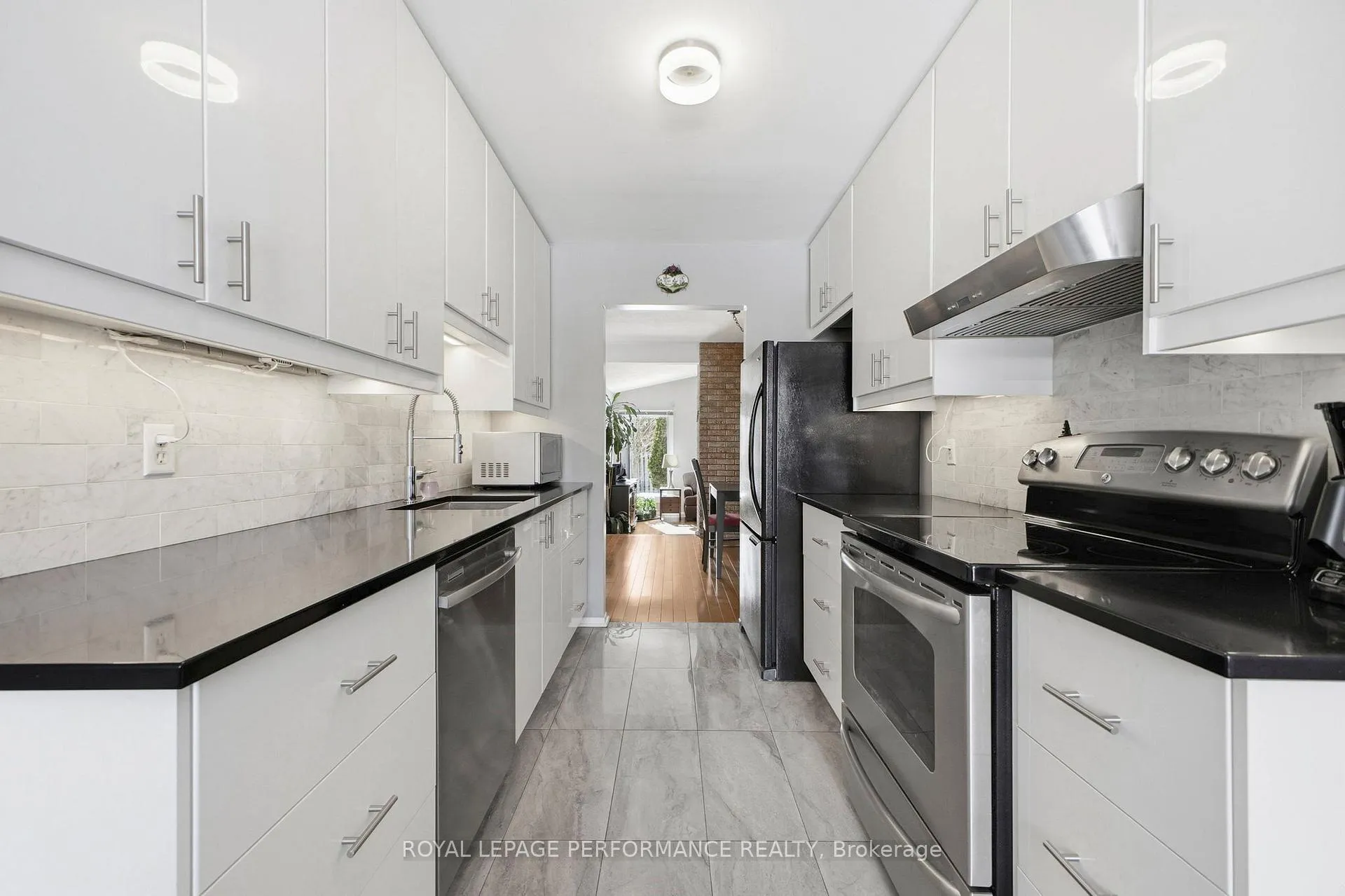 Photo 17 of 1089 St Emmanuel Terrace, Ottawa, Convent Glen North — HOMEH