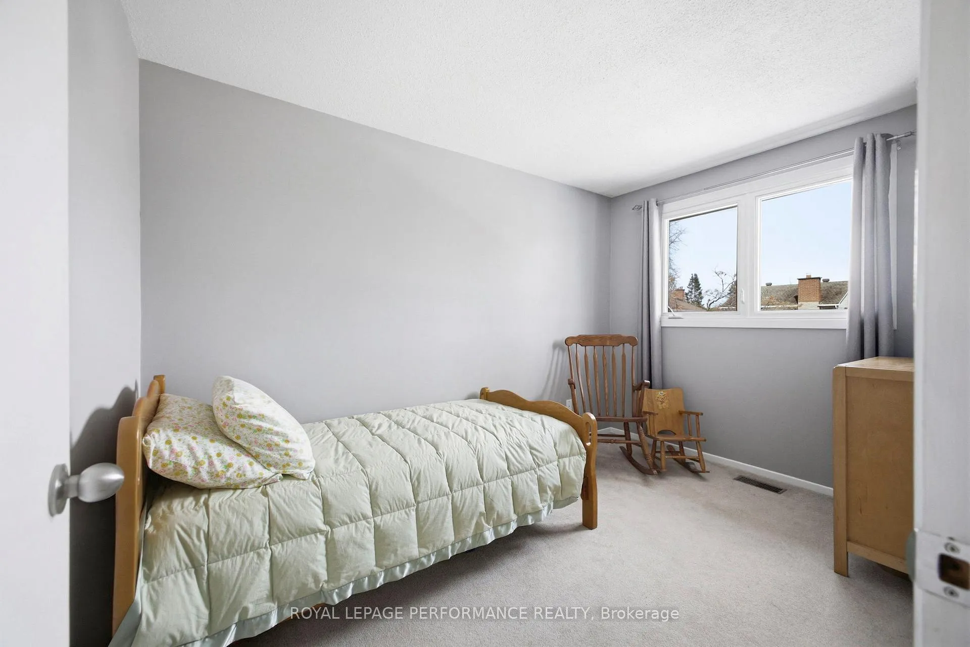 Photo 30 of 1089 St Emmanuel Terrace, Ottawa, Convent Glen North — HOMEH