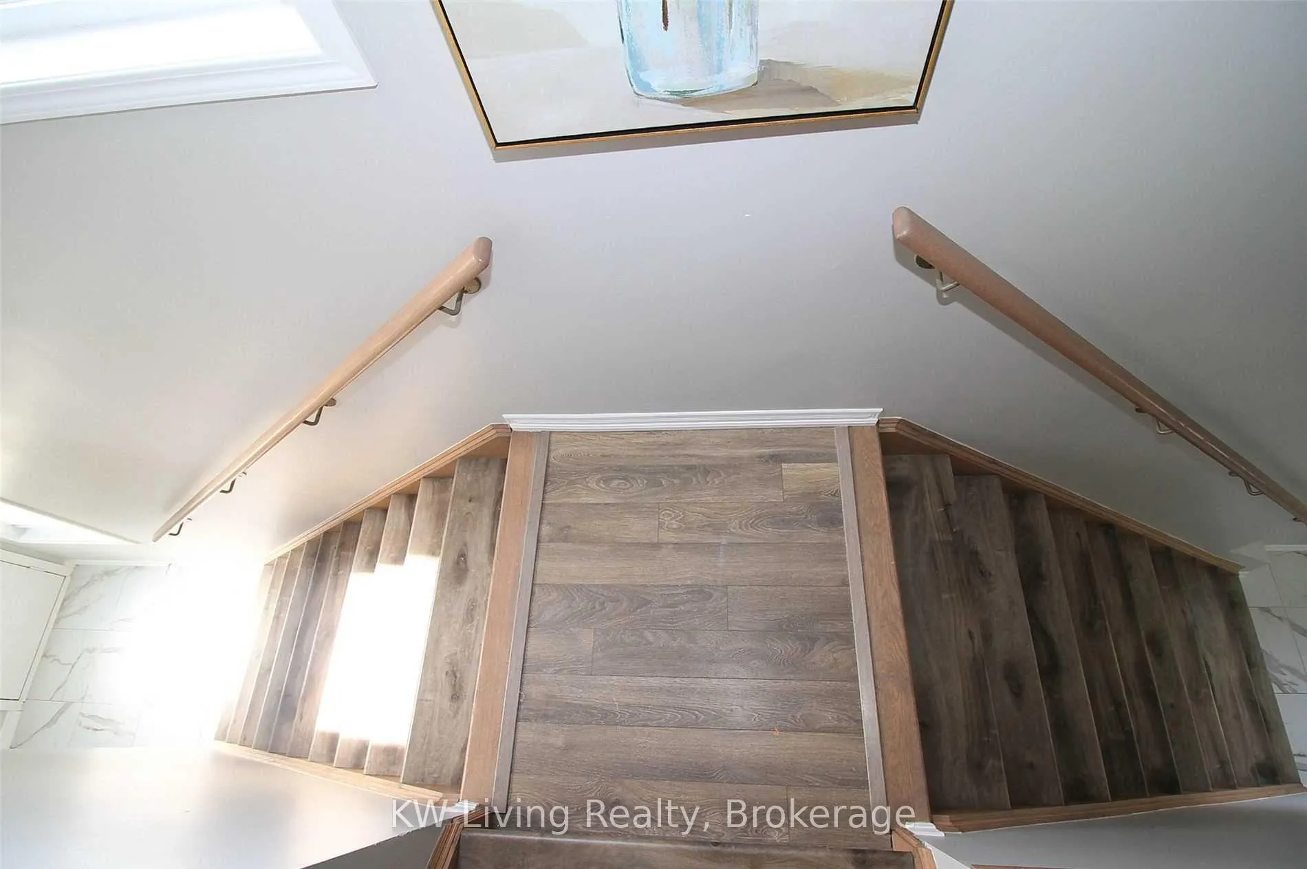 Photo 5 of 2385 Chevron Prince Path, Oshawa, Windfields — HOMEH