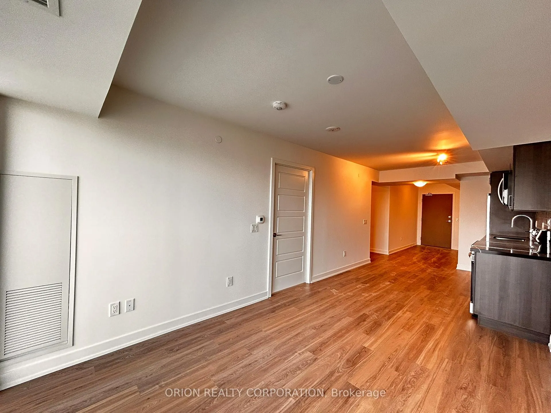 Photo 11 of Unit 1910, 1010 Sandy Beach Road, Pickering, Bay Ridges — HOMEH