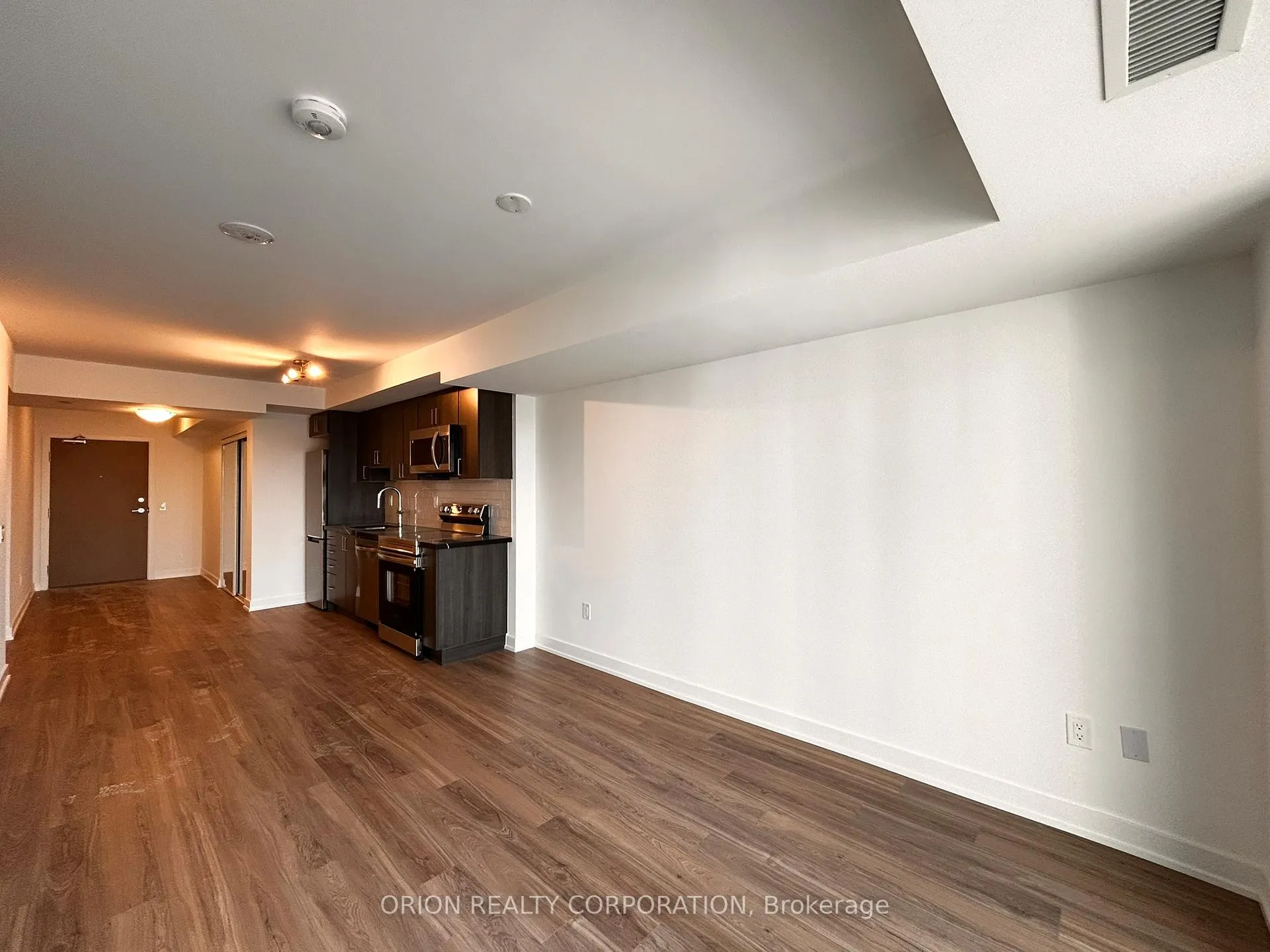 Photo 12 of Unit 1910, 1010 Sandy Beach Road, Pickering, Bay Ridges — HOMEH