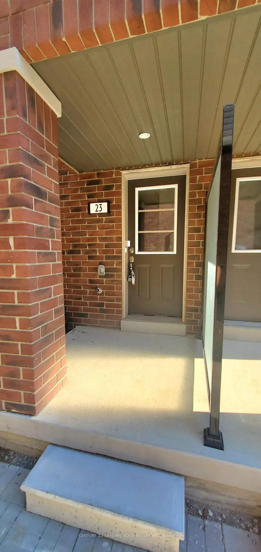 Photo 6 of 23 Petley Street, Clarington, Courtice — HOMEH