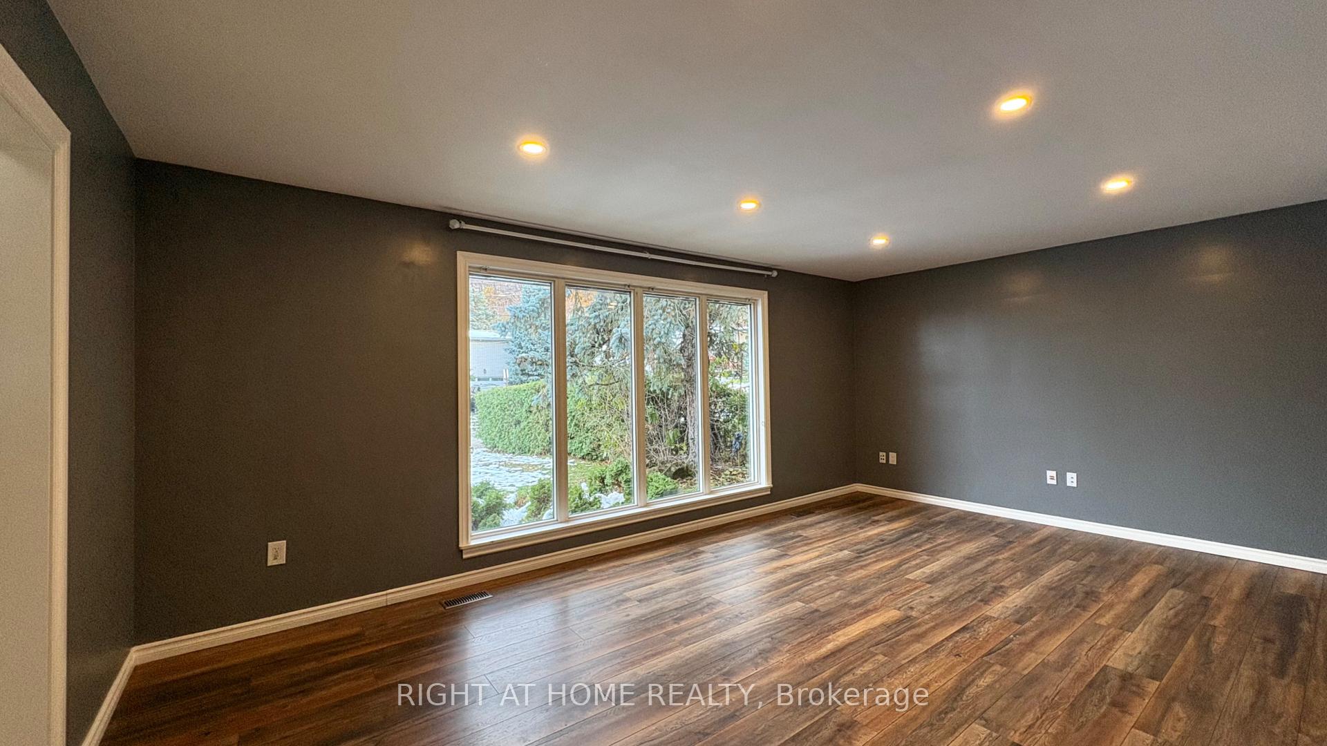 Photo 5 of 444 Quigley Road, Hamilton, Vincent — HOMEH