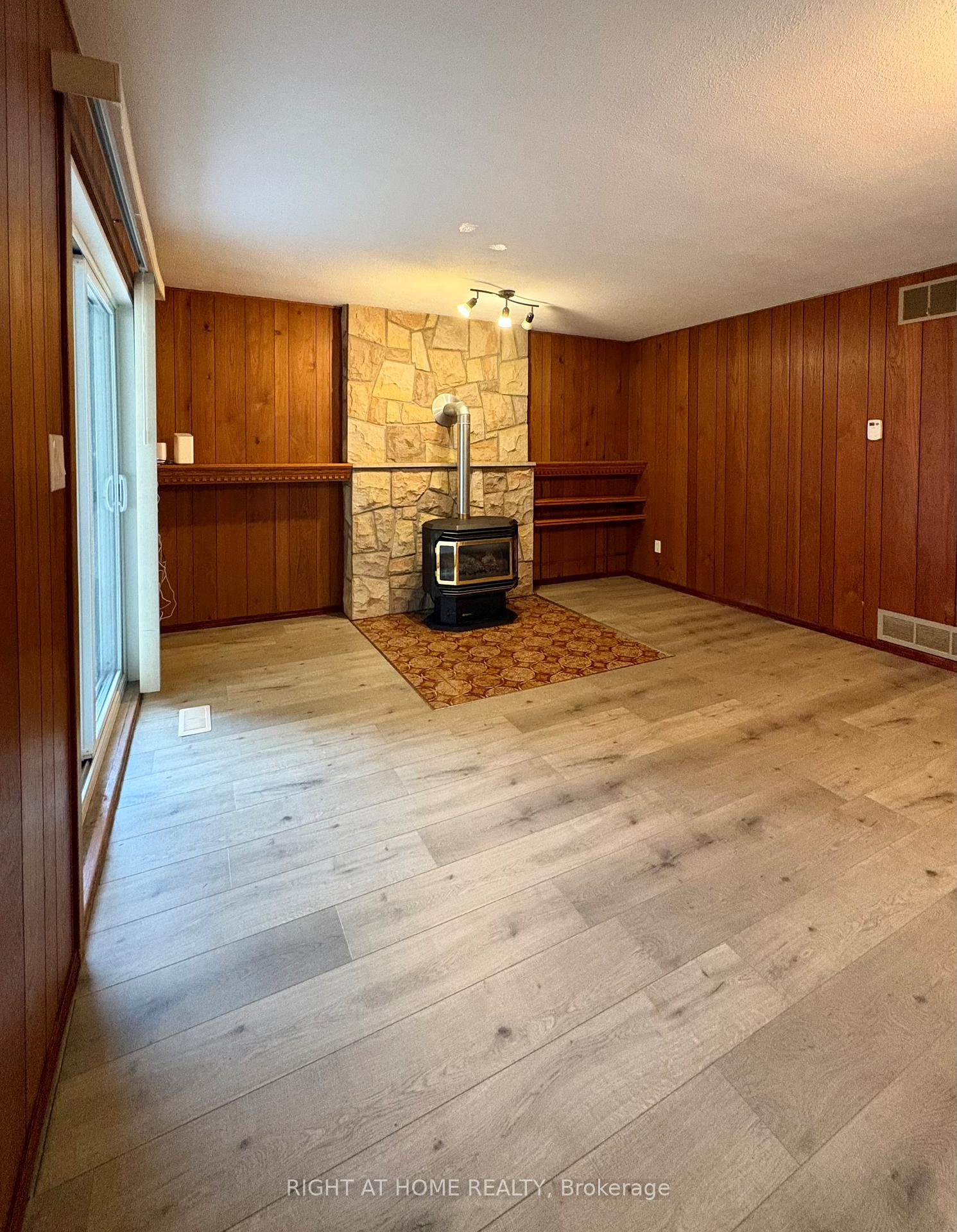 Photo 25 of 444 Quigley Road, Hamilton, Vincent — HOMEH