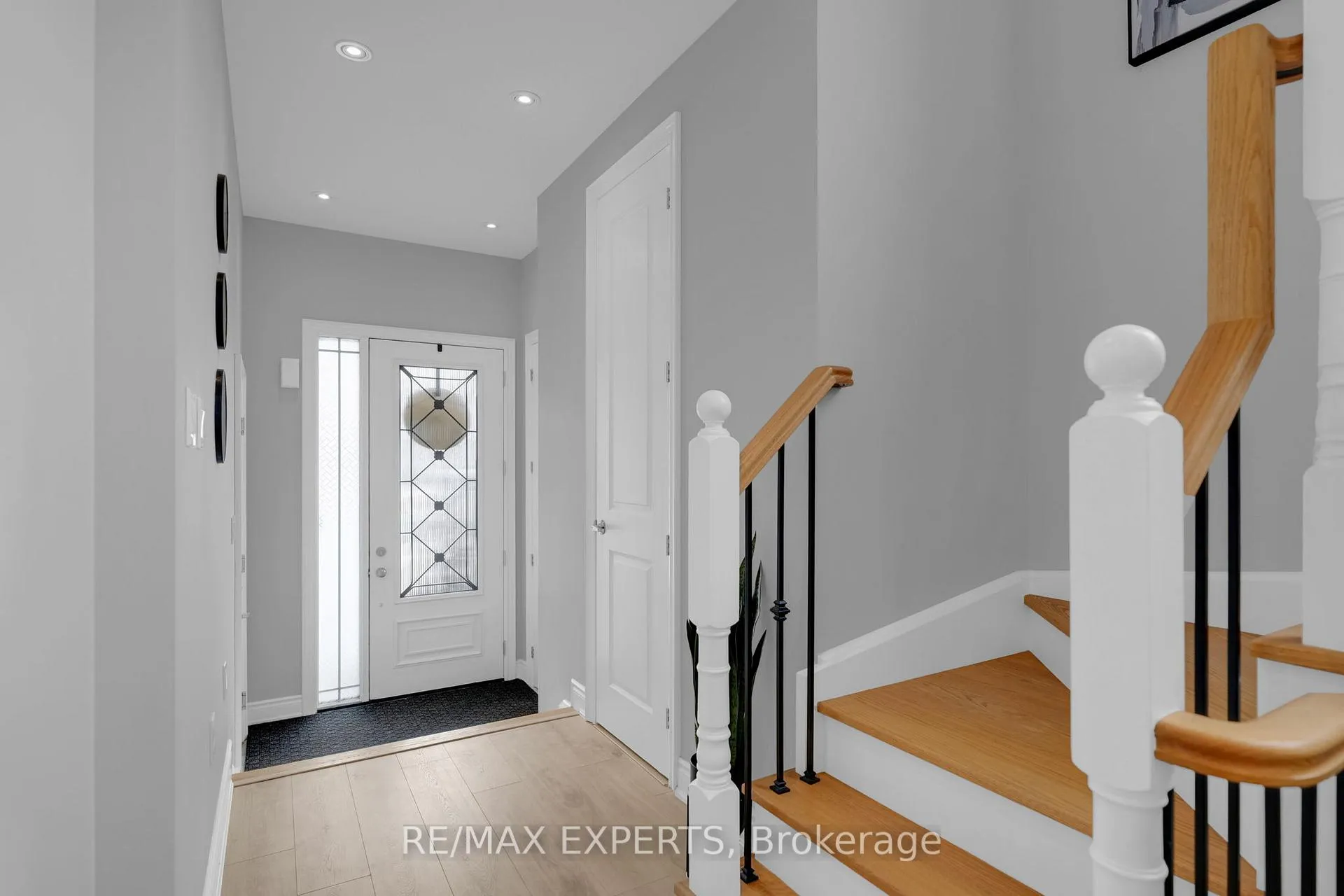 Photo 4 of 167 Walker Boulevard, New Tecumseth, Alliston — HOMEH