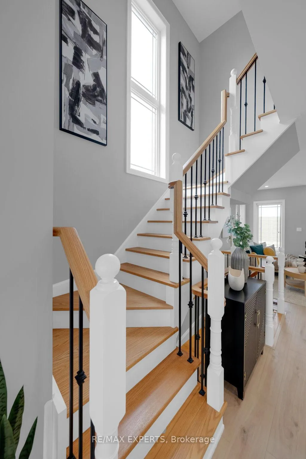 Photo 6 of 167 Walker Boulevard, New Tecumseth, Alliston — HOMEH